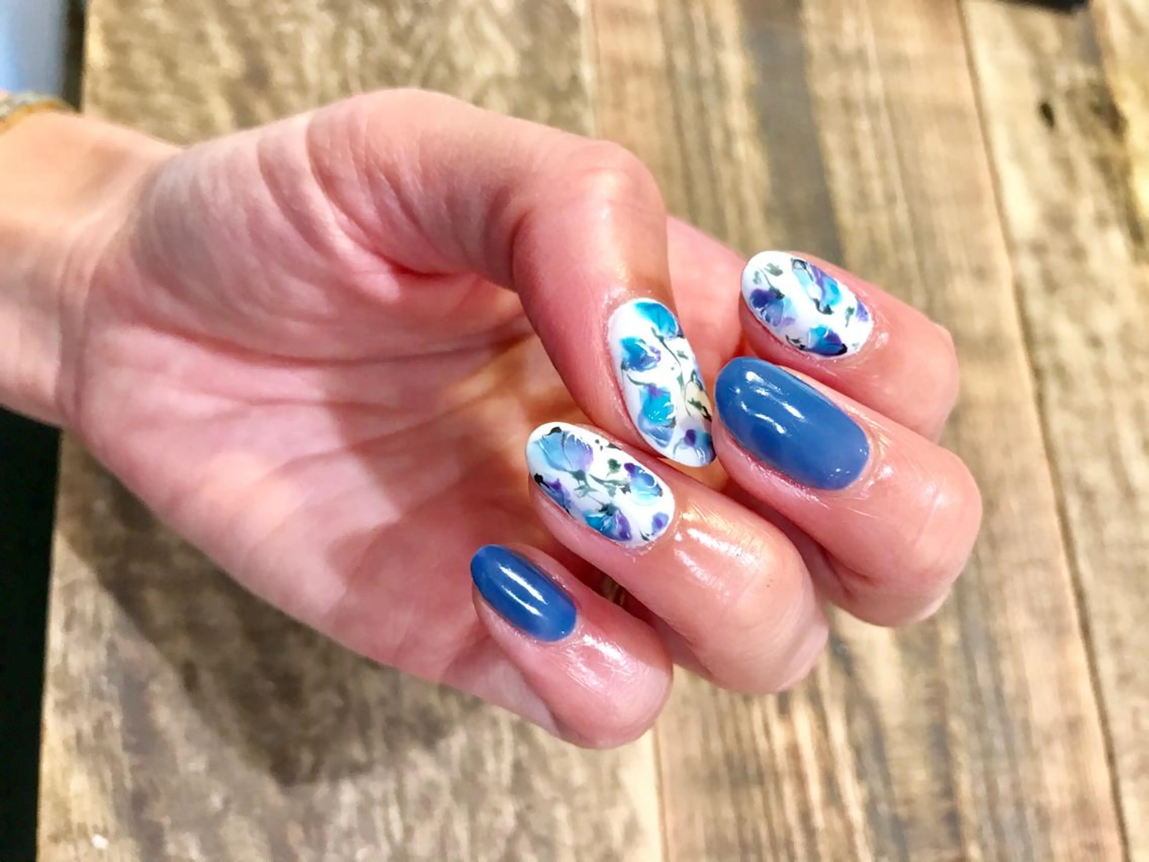 ネイル アートネイル フラワーネイル 佐藤  悠子のネイルデザイン