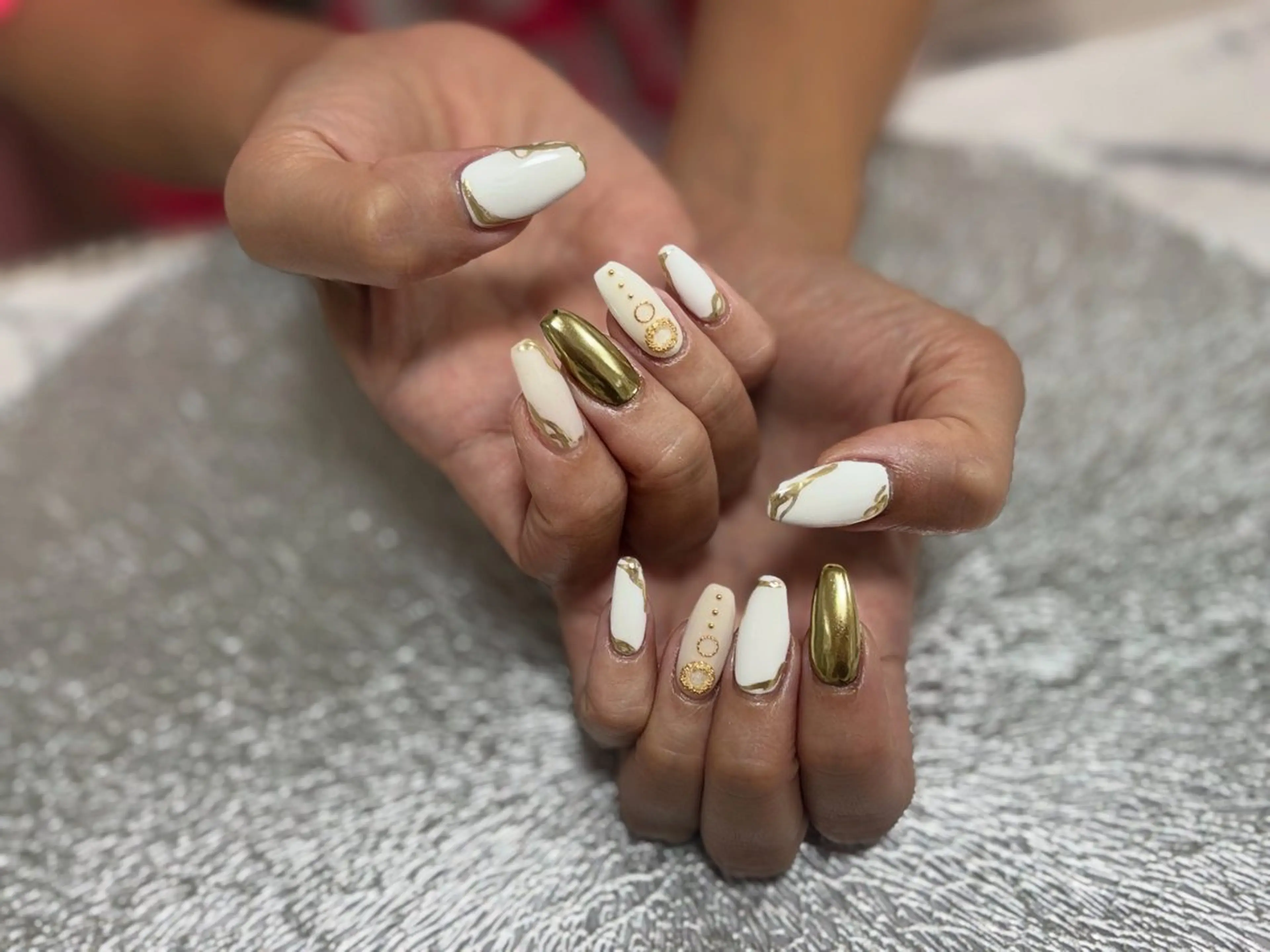 ネイル アートネイル ラメ(グリッター) 持ち込み ピンク シルバー ハンドネイル ハンドケア ♡Bivi♡自爪に 優しいネイルサロンのネイルデザイン