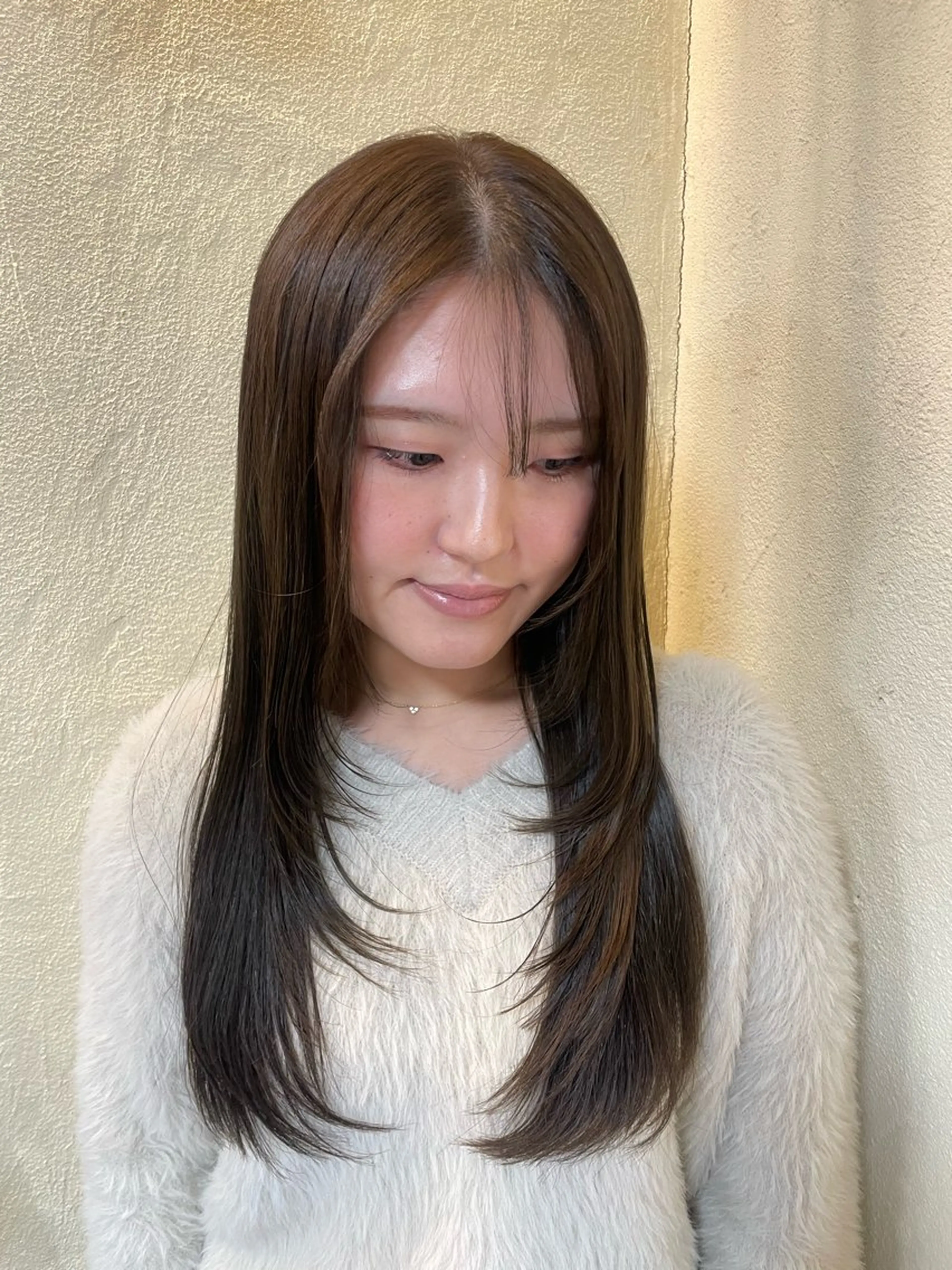 ロング 顔まわりレイヤー 顔周りカット レイヤーカット 大庭 萌瑚のヘアスタイル