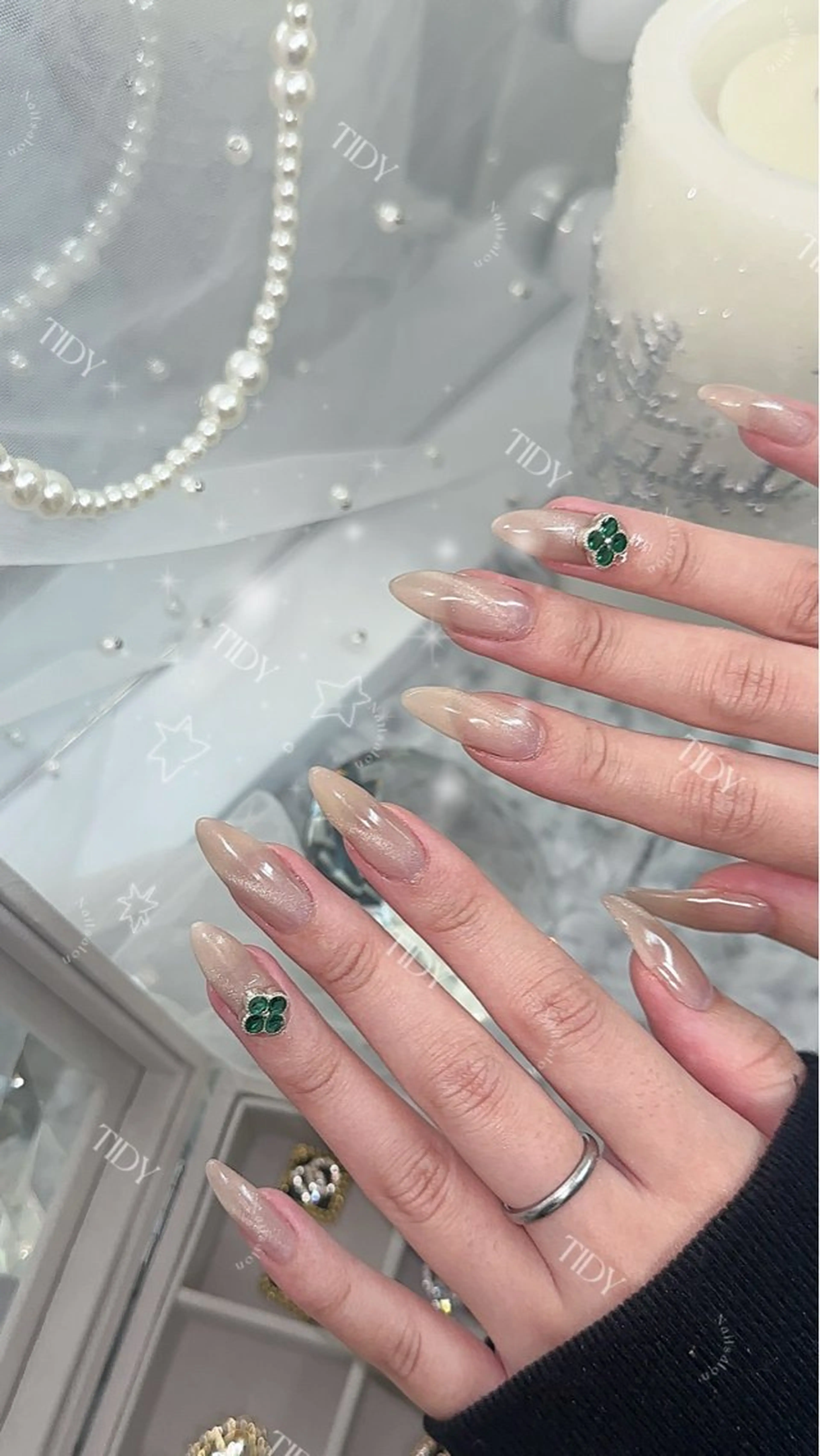 ネイル フットネイル ジェルネイル キラキラネイル 韓国ネイル ロングネイル ハンドネイル TIDY M&Mのネイルデザイン