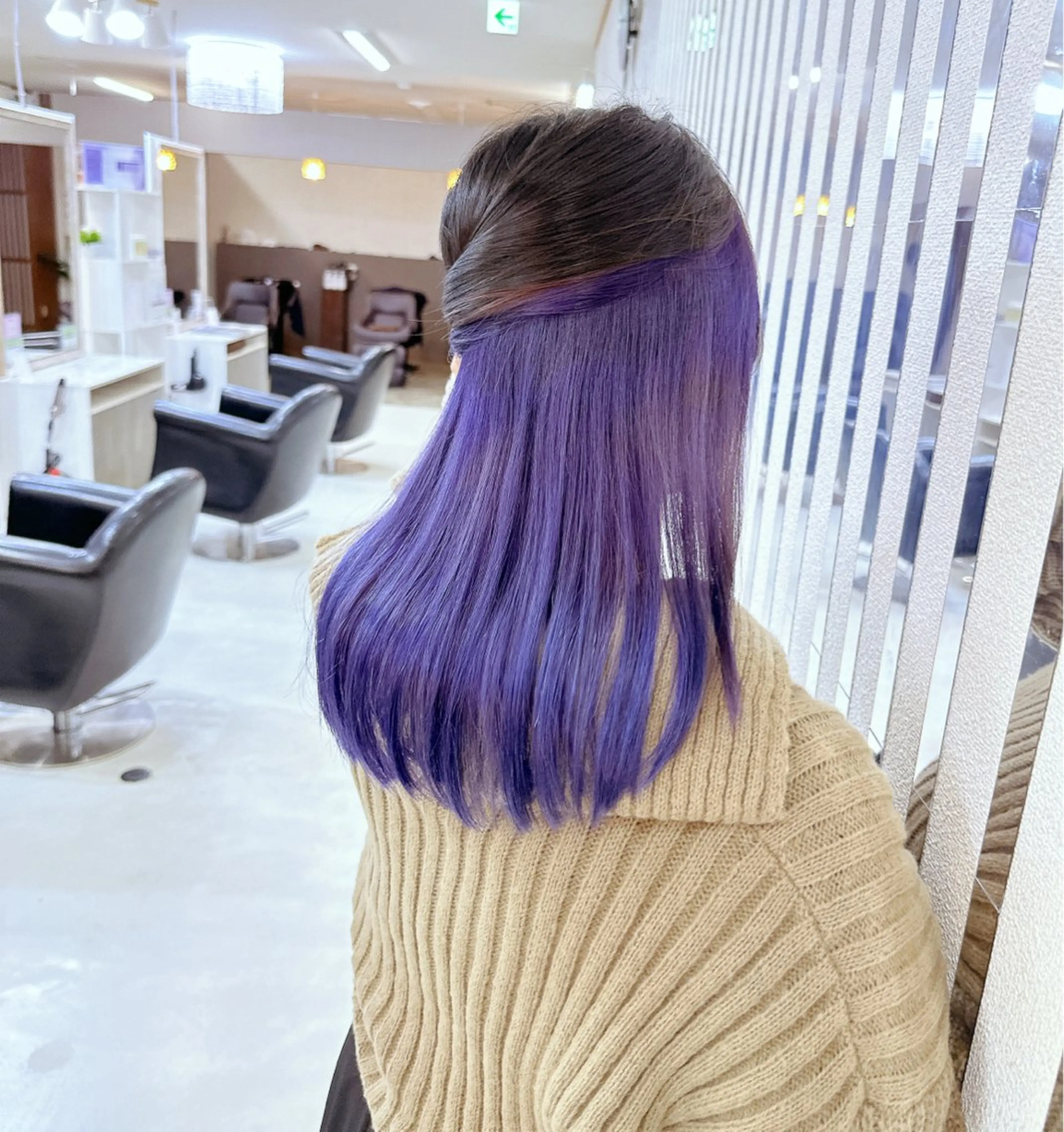 セミロング カラー インナーカラー YURI ✨のヘアスタイル
