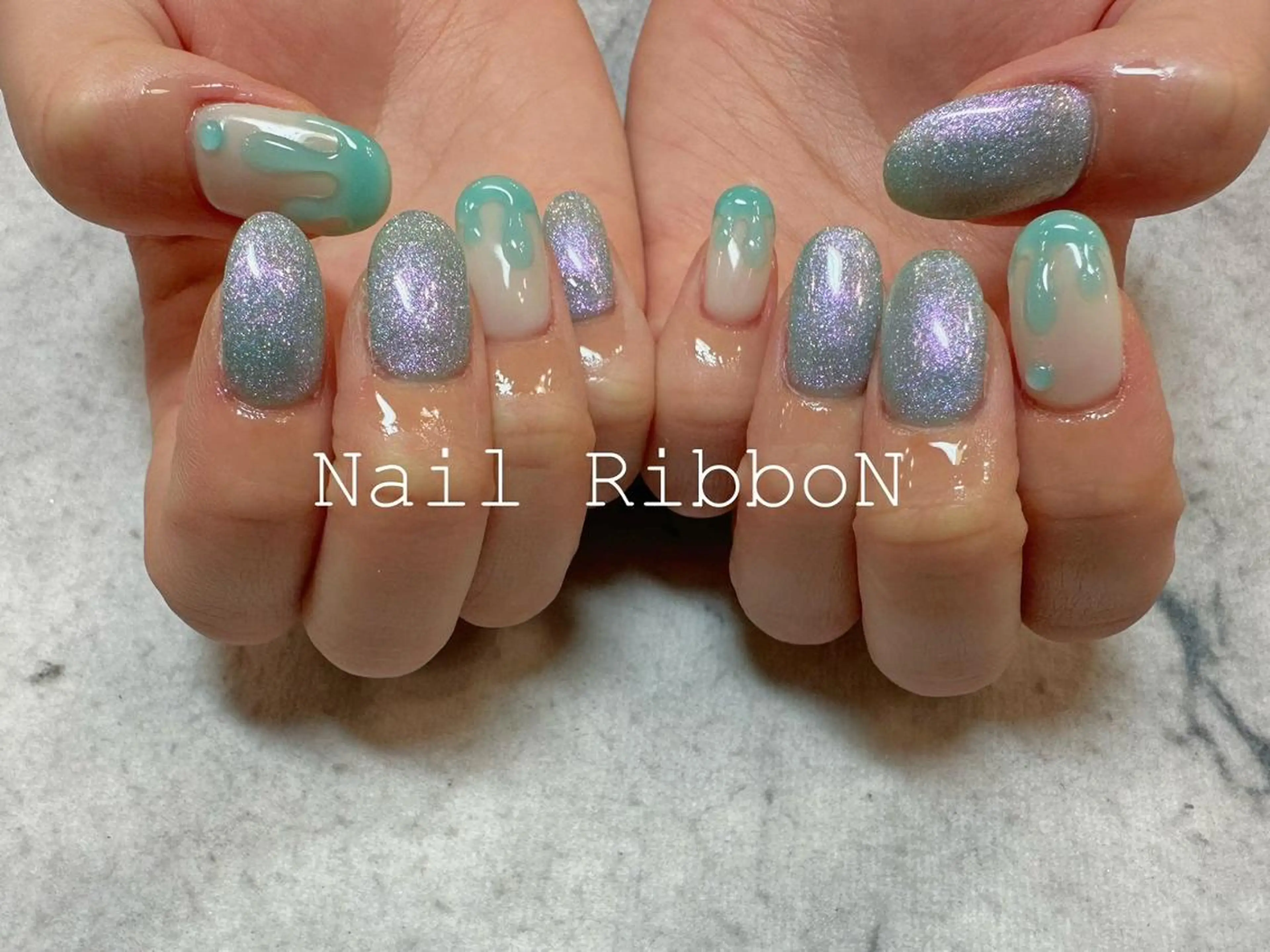 ネイル ネイルリボン 受付スタッフのネイルデザイン