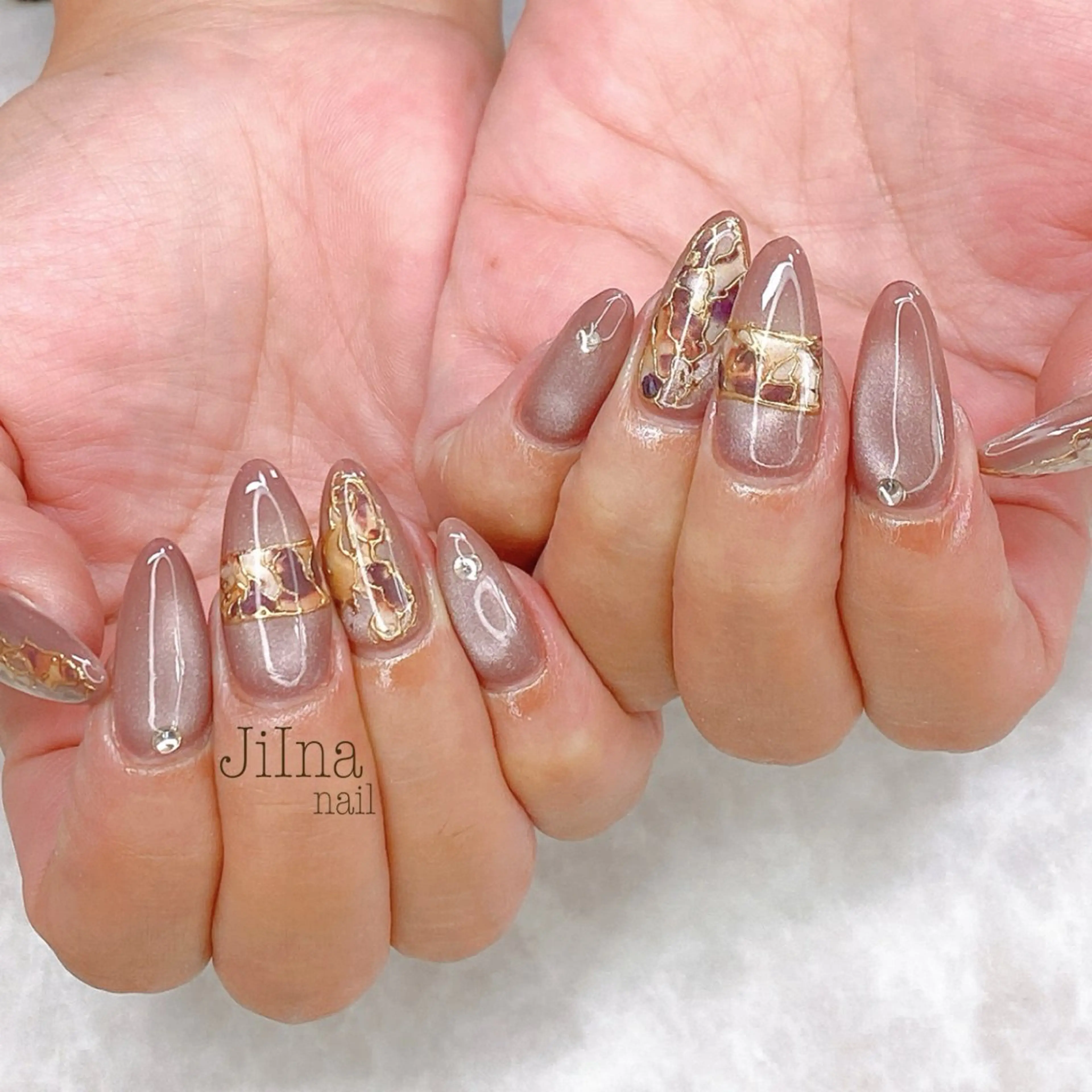 ネイル JiIna nailのネイルデザイン