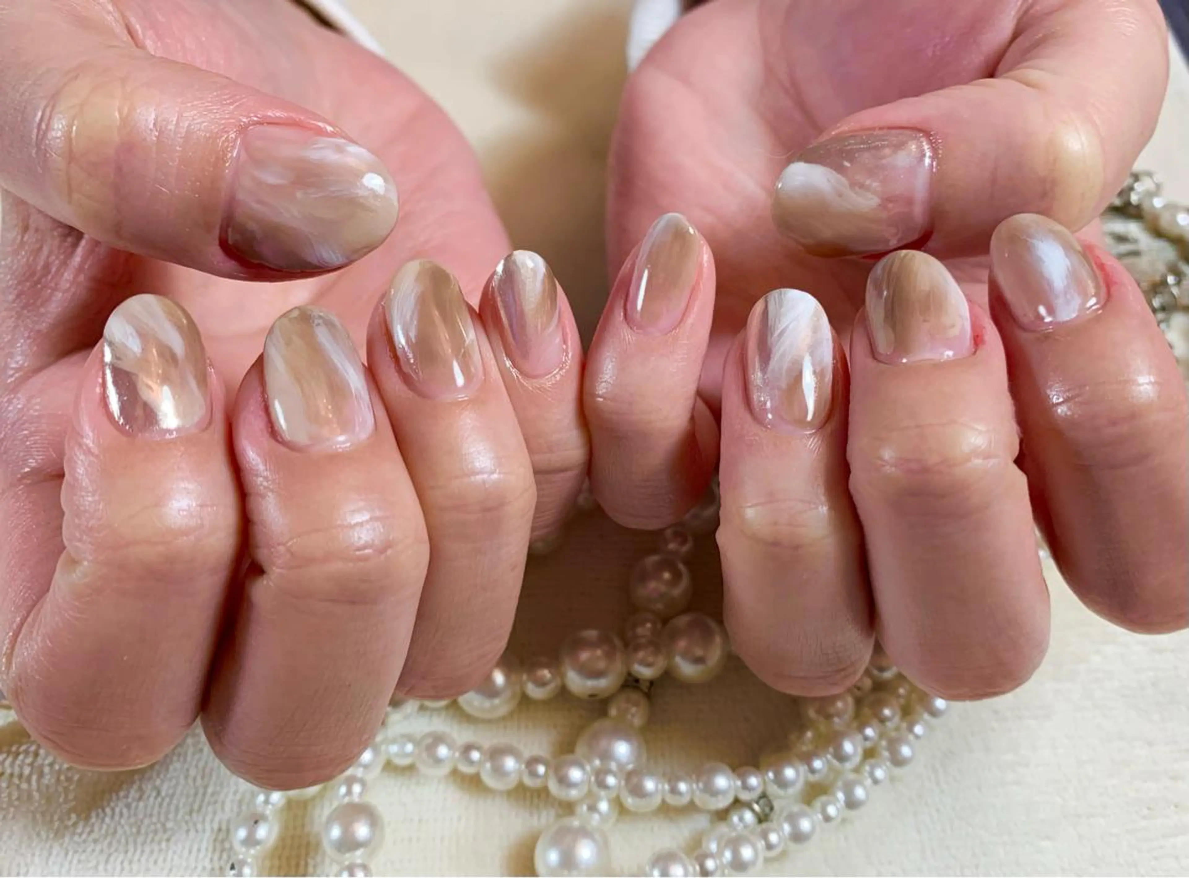 ネイル ニュアンスネイル ハンドネイル 手塚 里奈のネイルデザイン