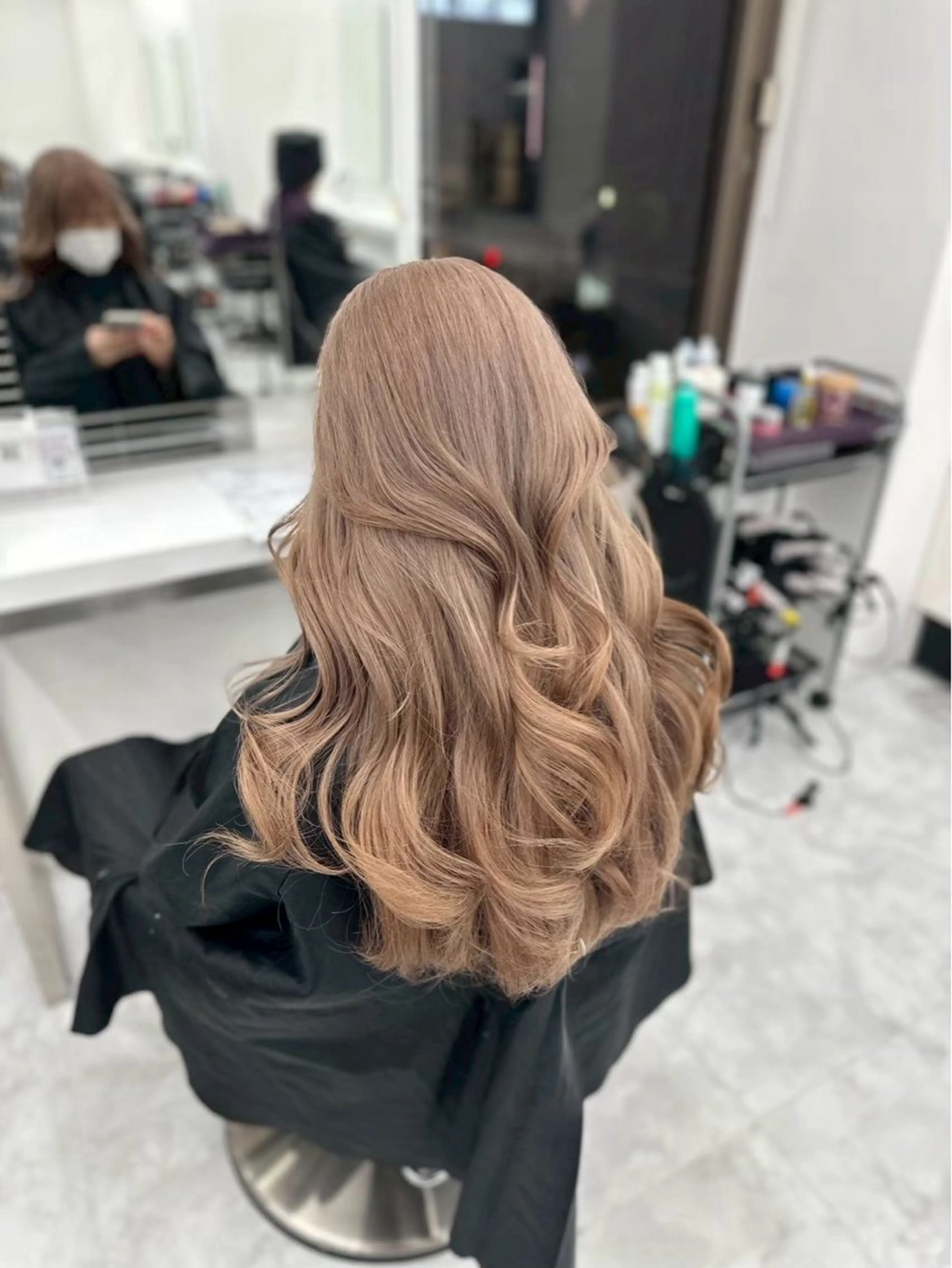 カラー ブリーチなし🫧韓国 🫧HANA🫧のヘアスタイル