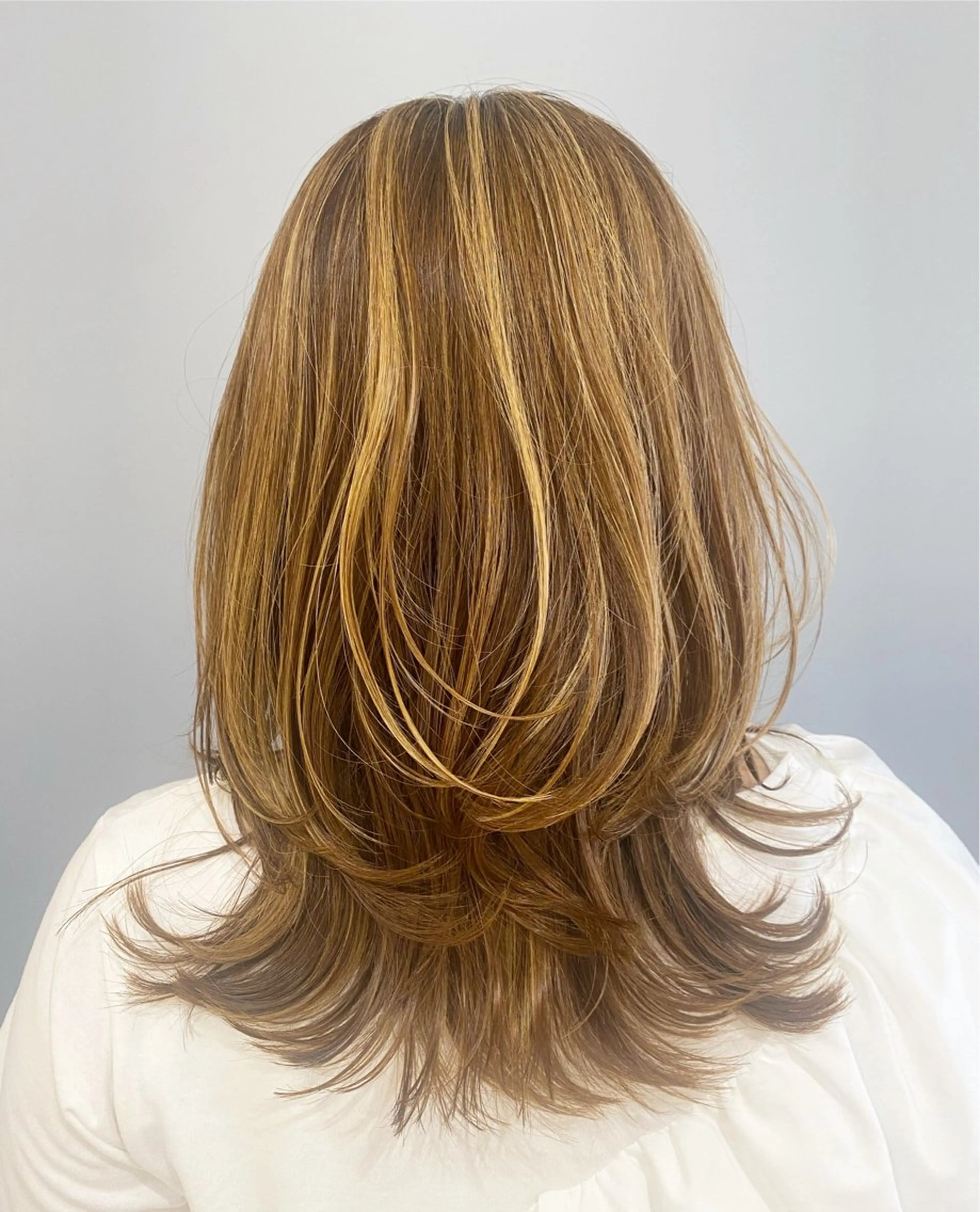 セミロング レイヤーカット ase.糸島店所属・UEDA AYAのヘアスタイル