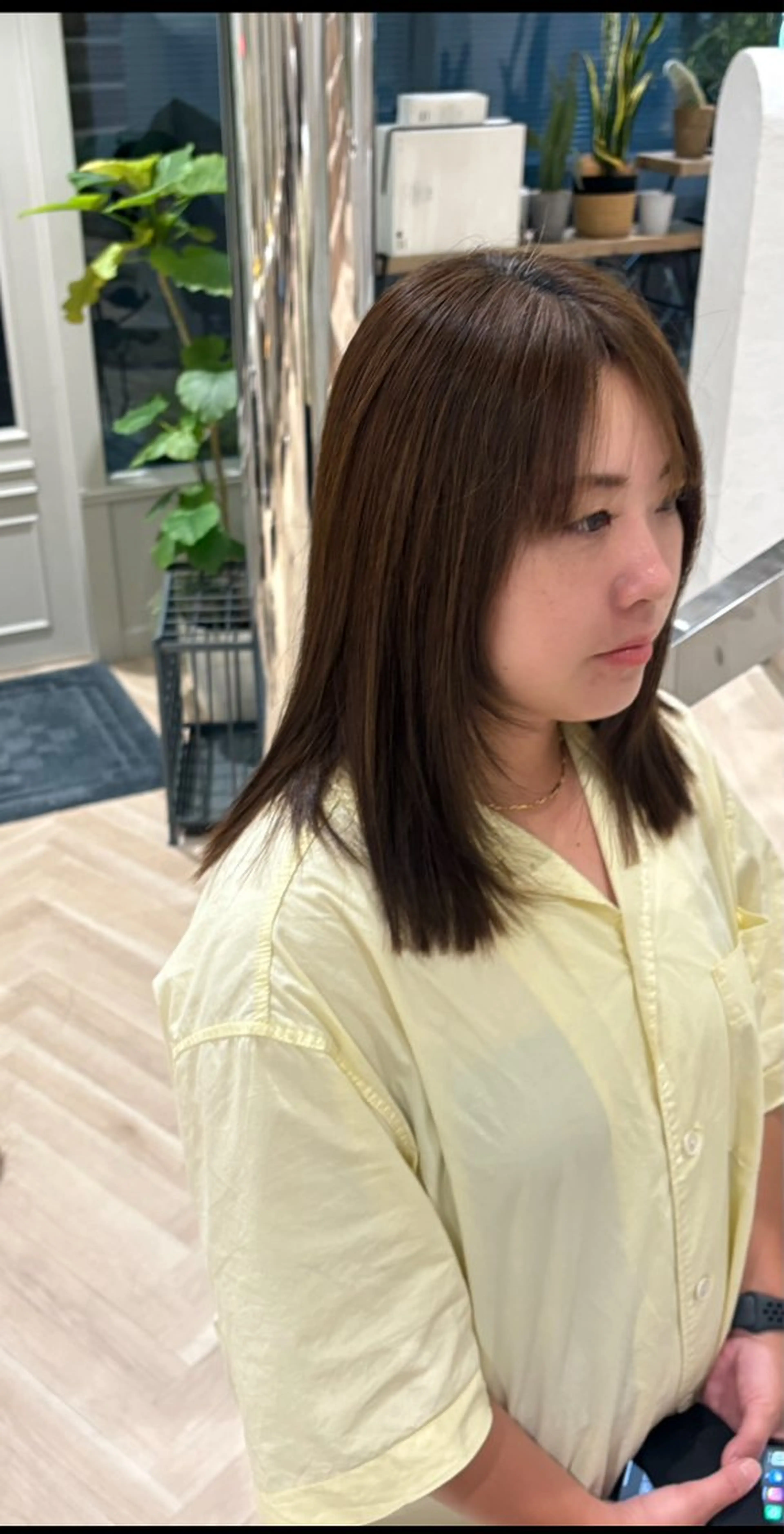 セミロング 顔まわりレイヤー 顔周りカット レイヤーカット 小顔カット Borde HAIR所属・大谷 駿介のヘアスタイル