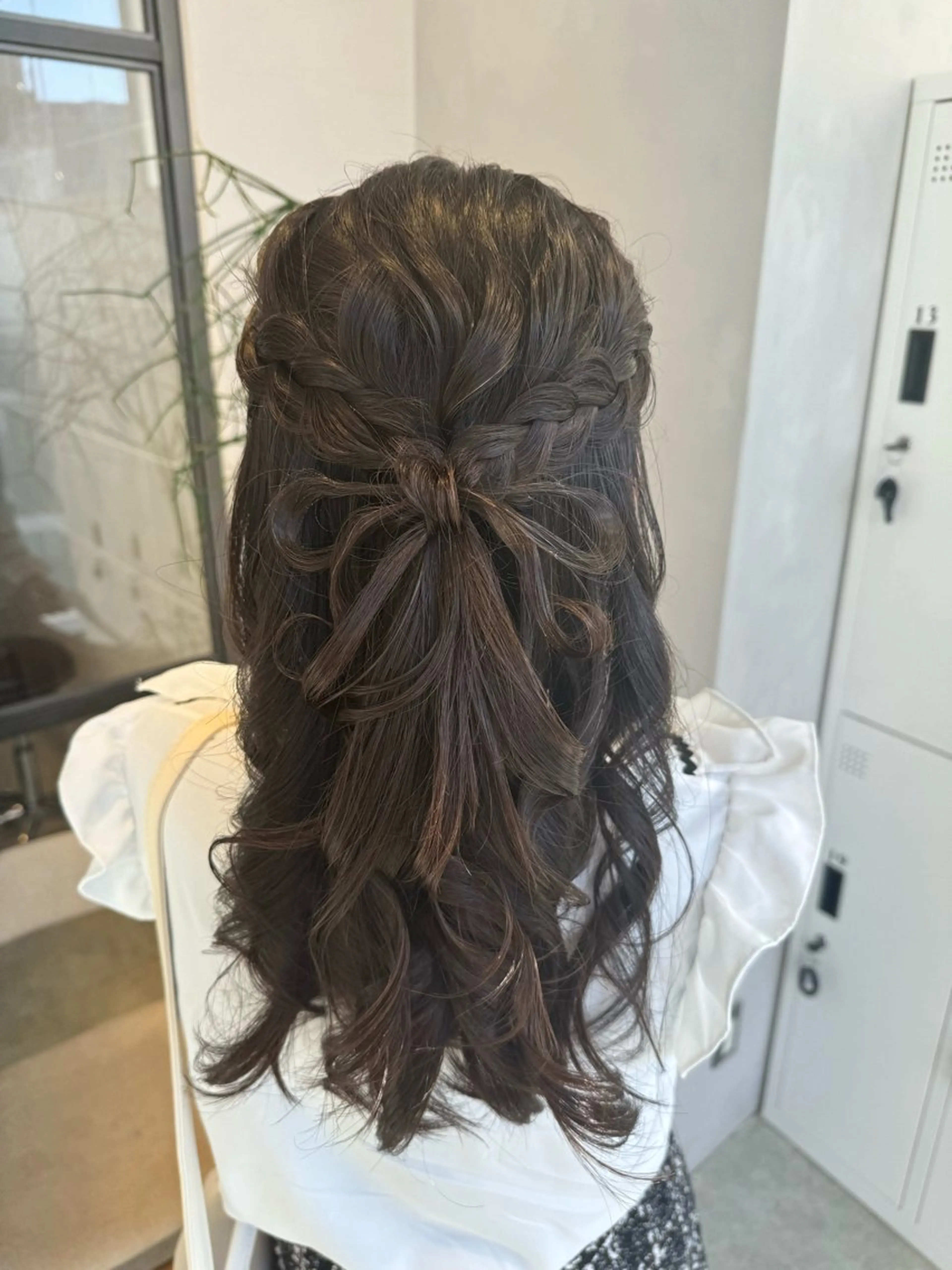 ヘアアレンジ ハーフアップ 透明感カラー✨艶髪 制作🌱山根あゆみのヘアスタイル
