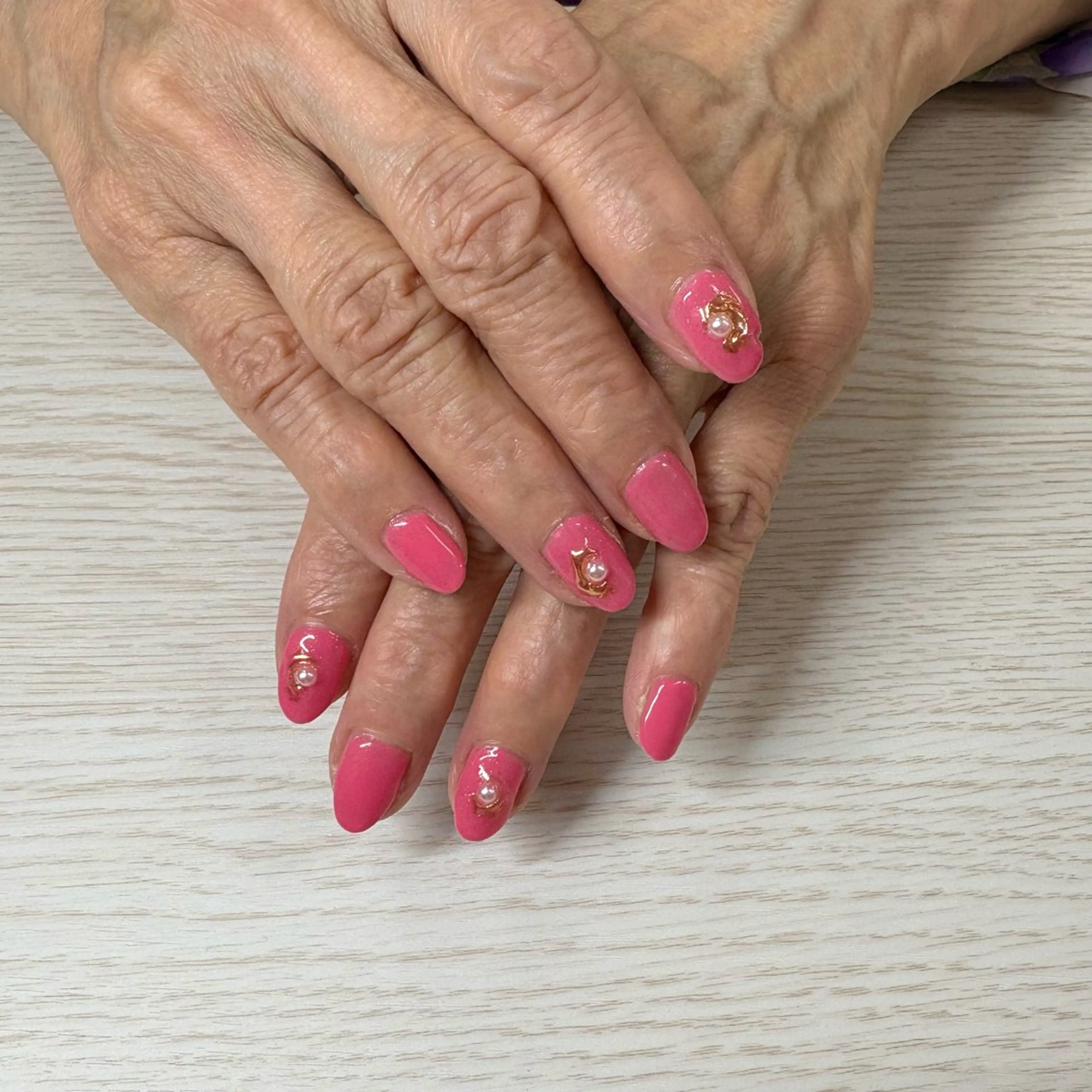 ネイル TRU NAIL大船店所属・TRU かつらのネイルデザイン