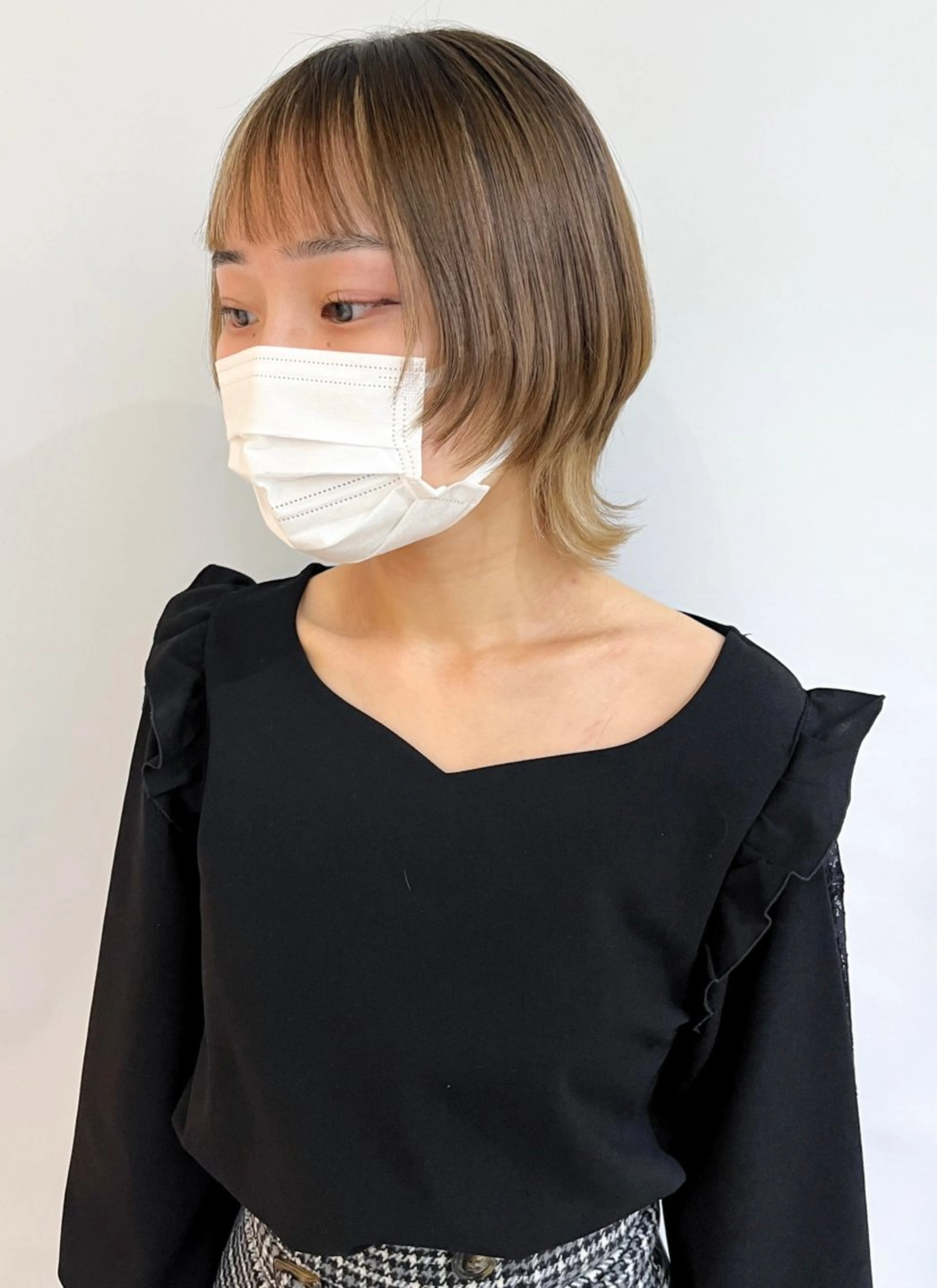 ミディアム Kva所属・ウルフ/ハイトーン /髪質改善/AIRIのヘアスタイル