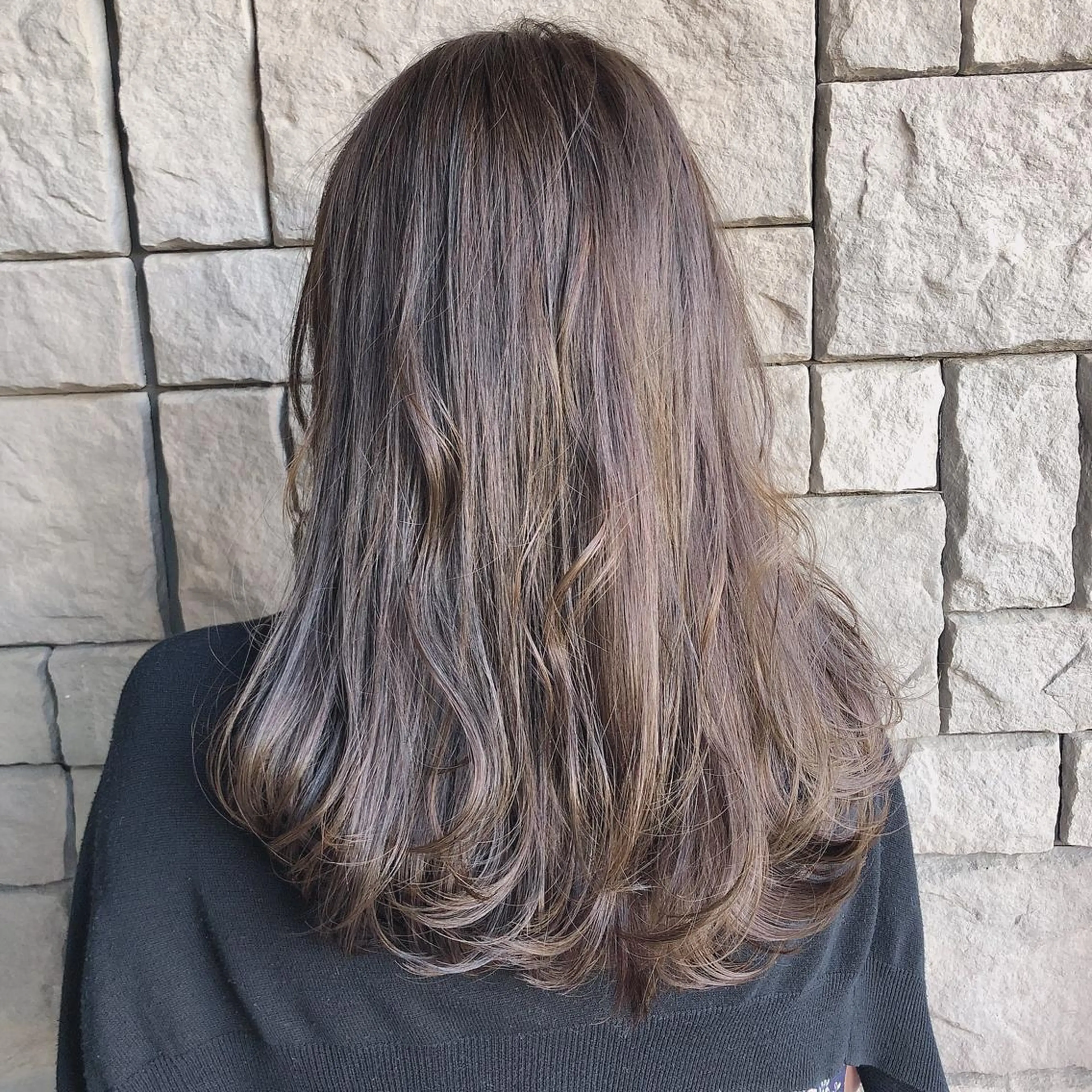 ミディアム カラー 店長/mao/ 前髪/顔周りカットのヘアスタイル