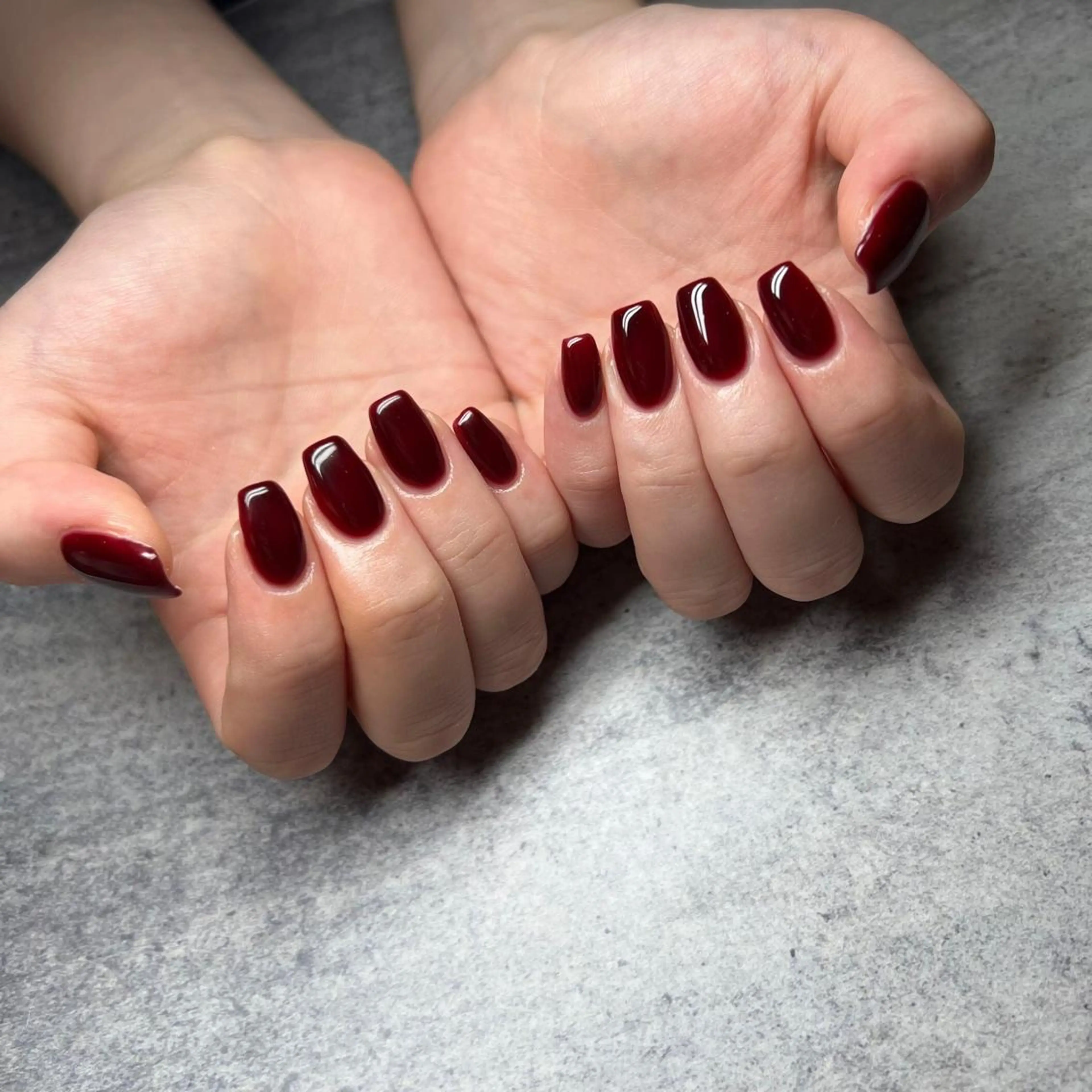 ネイル ボルドー ハンドネイル 𝐫𝐚𝐢 𝐧𝐚𝐢𝐥のネイルデザイン