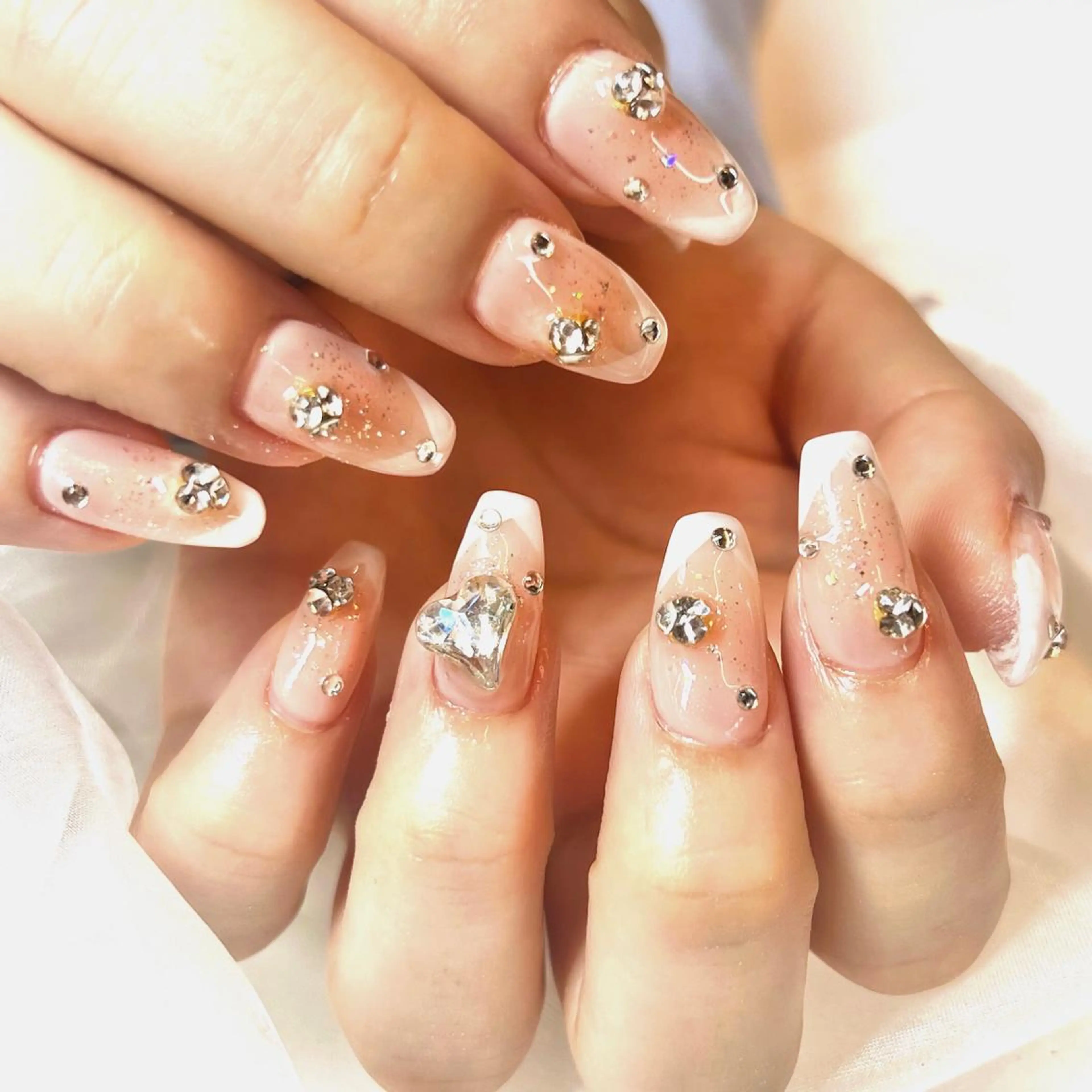 ネイル アートネイル オーロラネイル ジェルネイル 韓国ネイル ロングネイル ハンドネイル clover nailのネイルデザイン