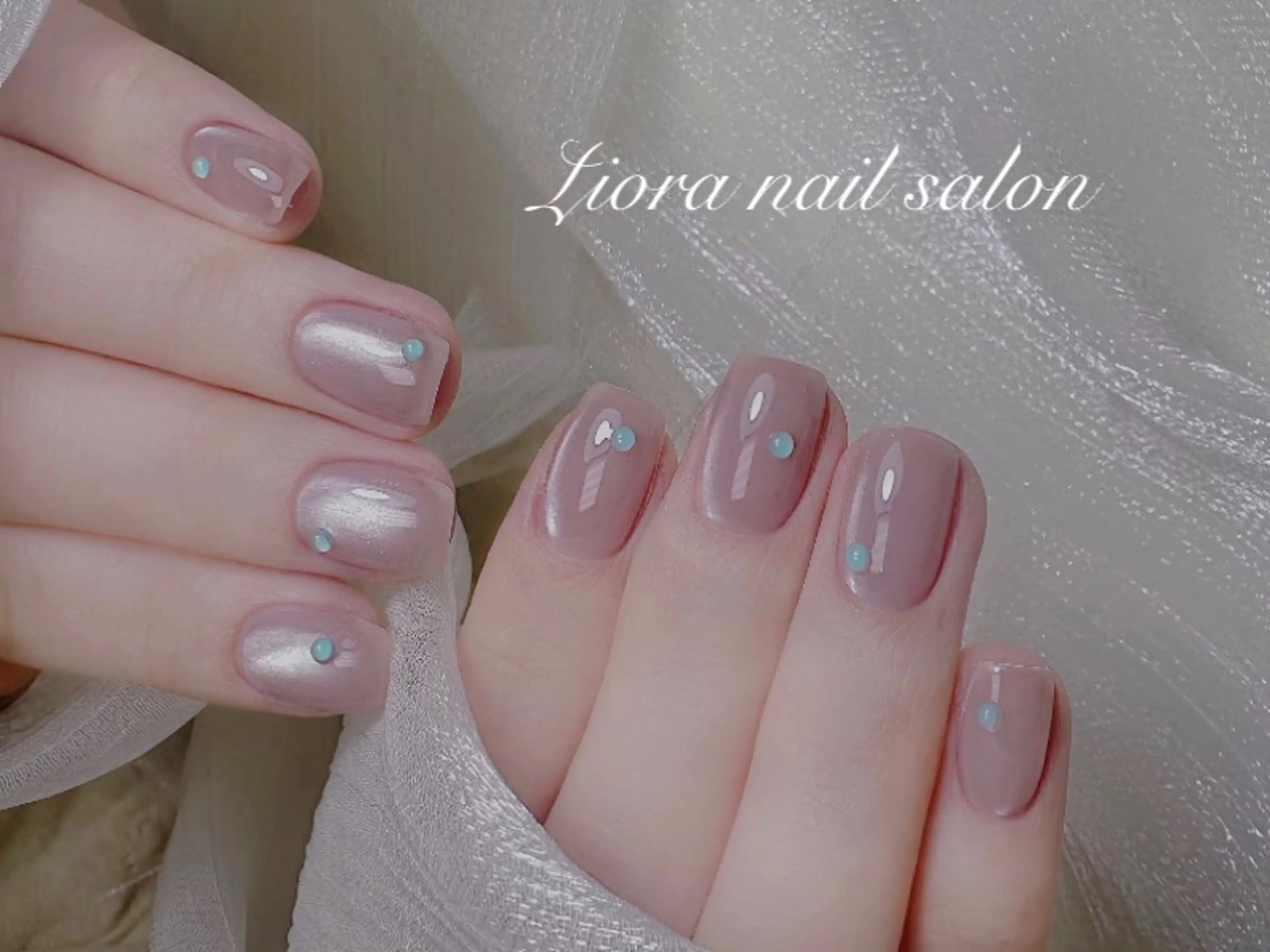 ネイル フレンチネイル ジェルネイル ガーリー グラデーション キラキラネイル ハンドネイル Liora nail 1のネイルデザイン