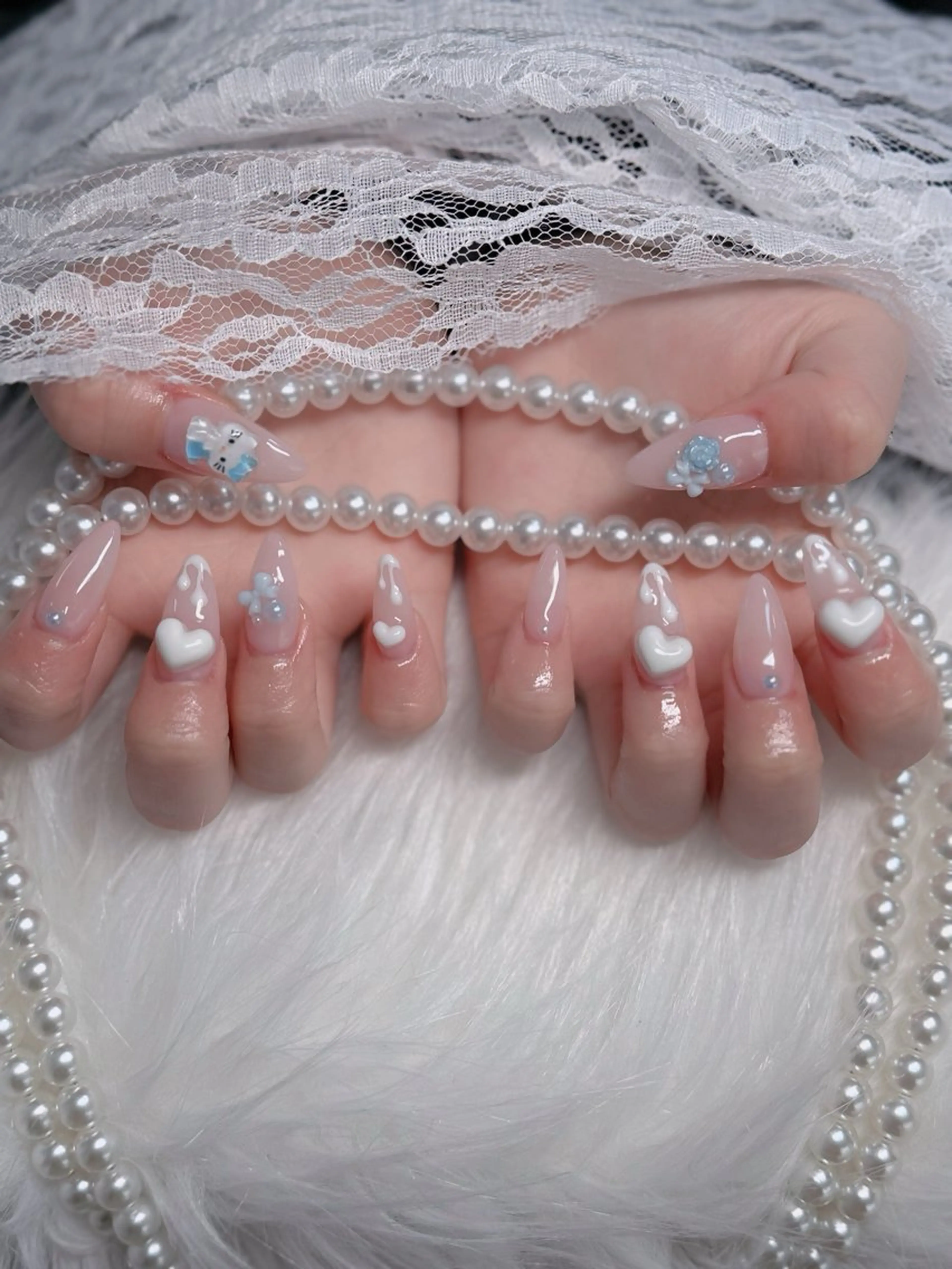ネイル フレンチネイル ジェルネイル ガラスフレンチ ハロウィン ハート ハンドネイル H.baby Nail Salonのネイルデザイン