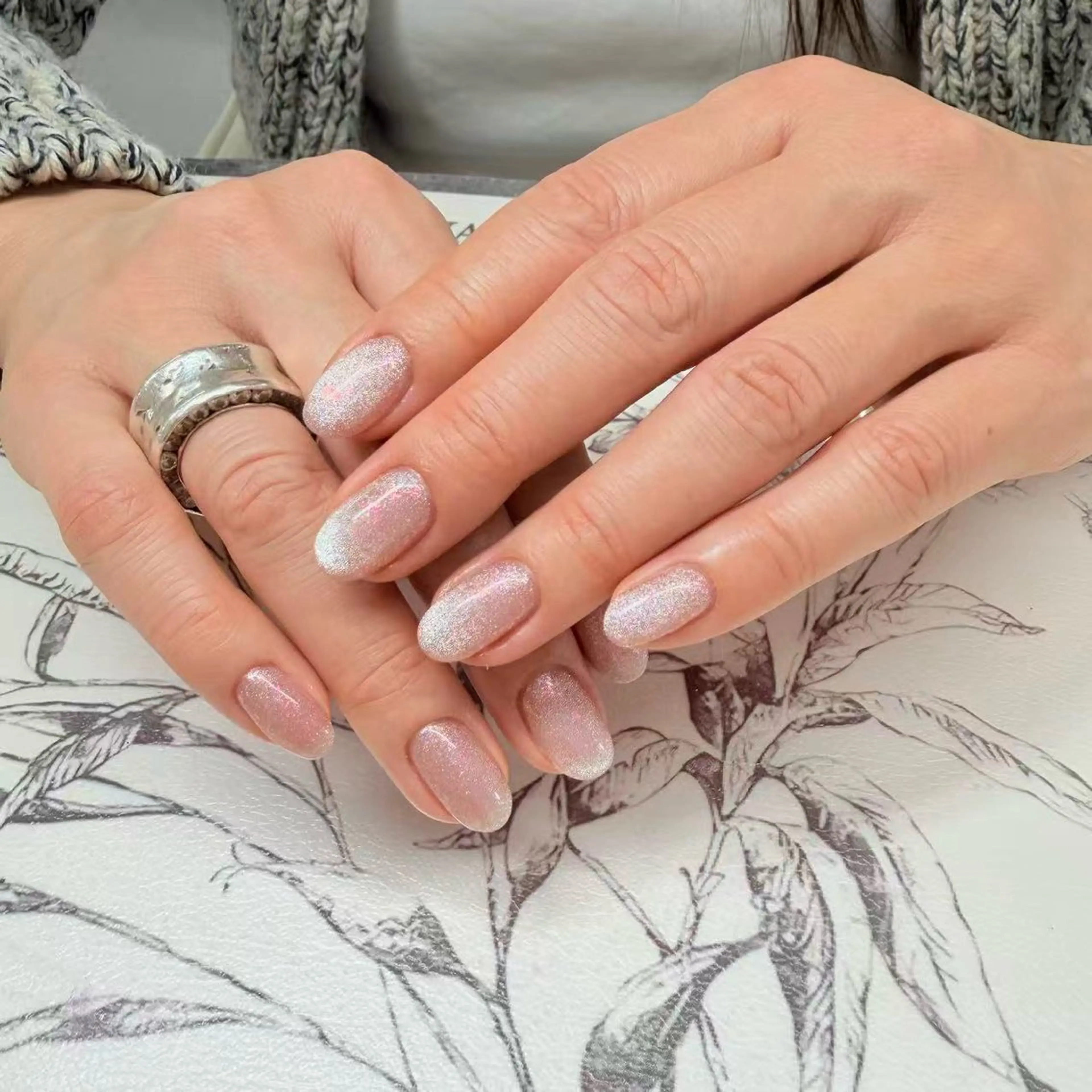 ネイル ハンドネイル Dione Nail エミのネイルデザイン