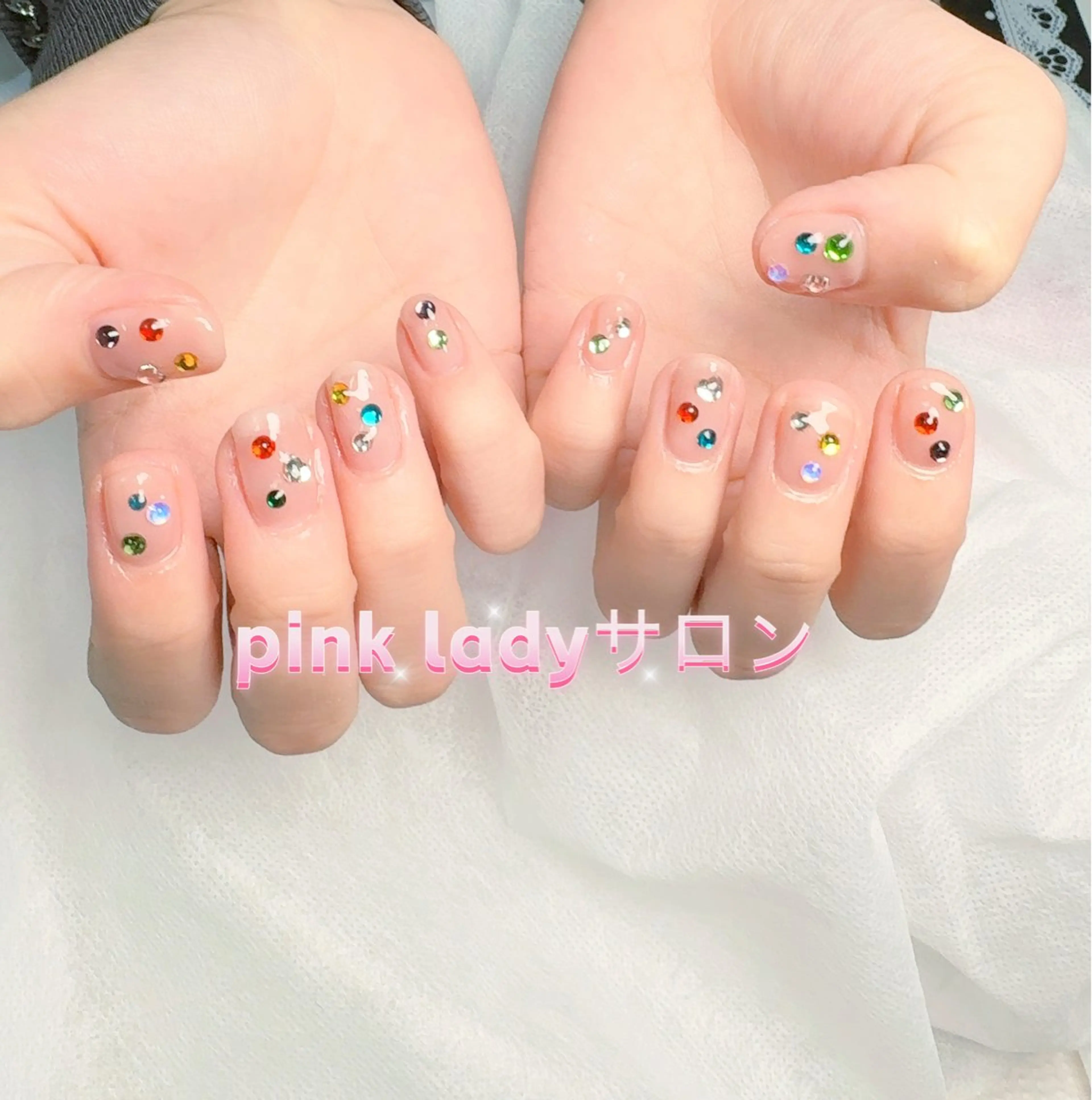 ネイル pink ladyサロン所属・べ にのネイルデザイン