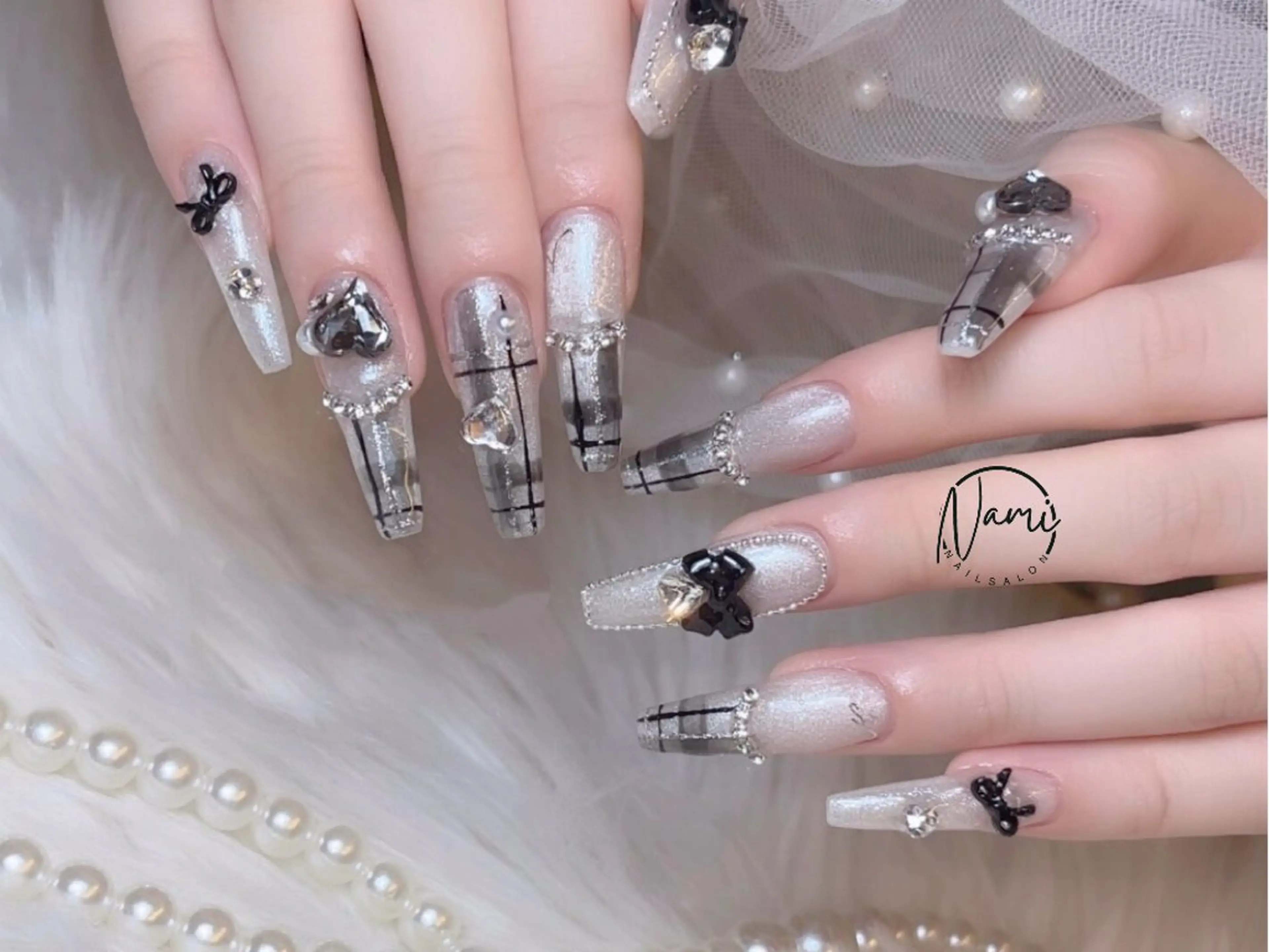 ネイル 長さ出し ガーリー 韓国ネイル ロングネイル 持ち込み ハンドネイル Nami nail salon所属・Nami nail salonのネイルデザイン