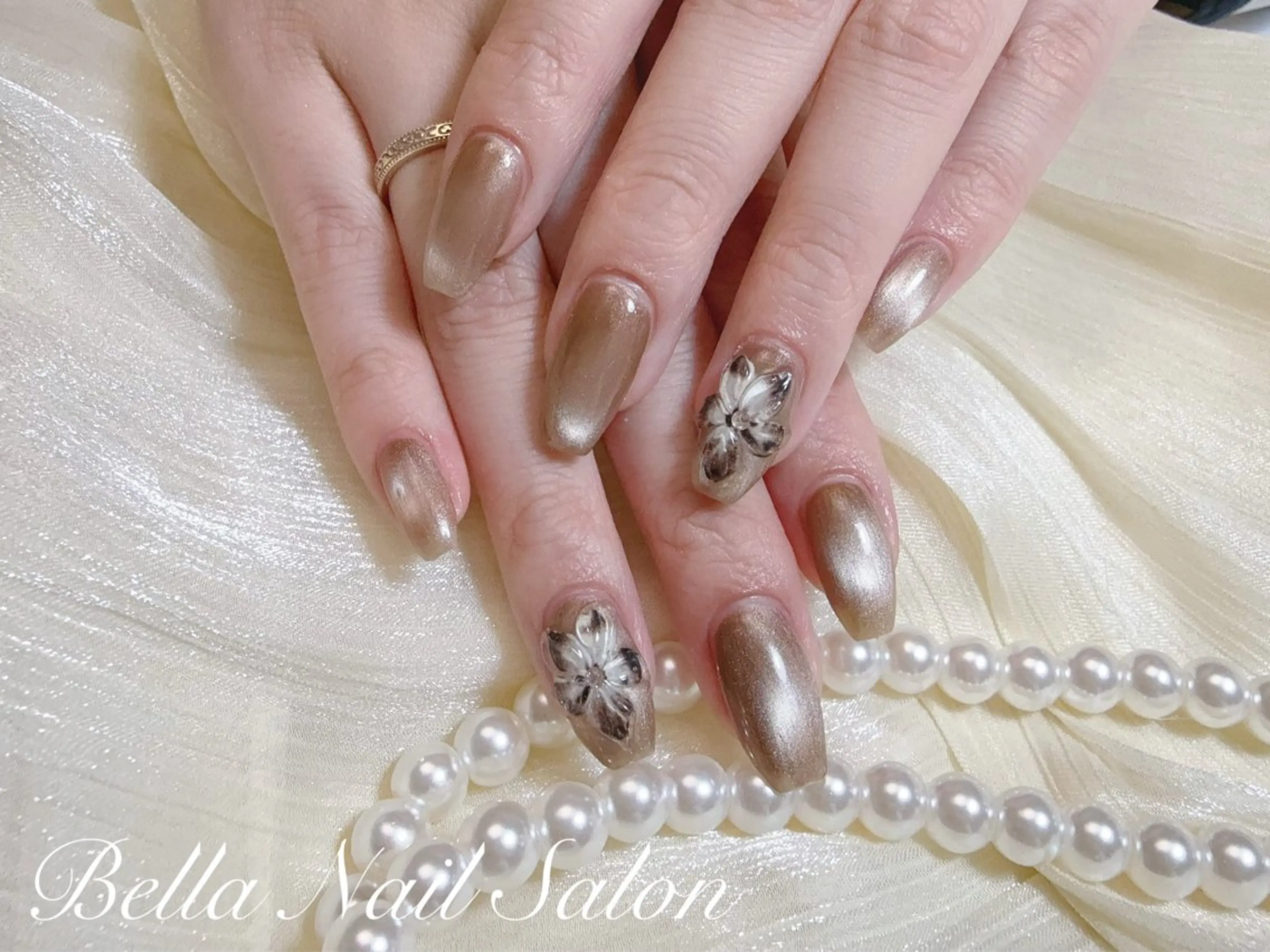 ネイル ハンドネイル Bella Nail Salonパラジェルのネイルデザイン