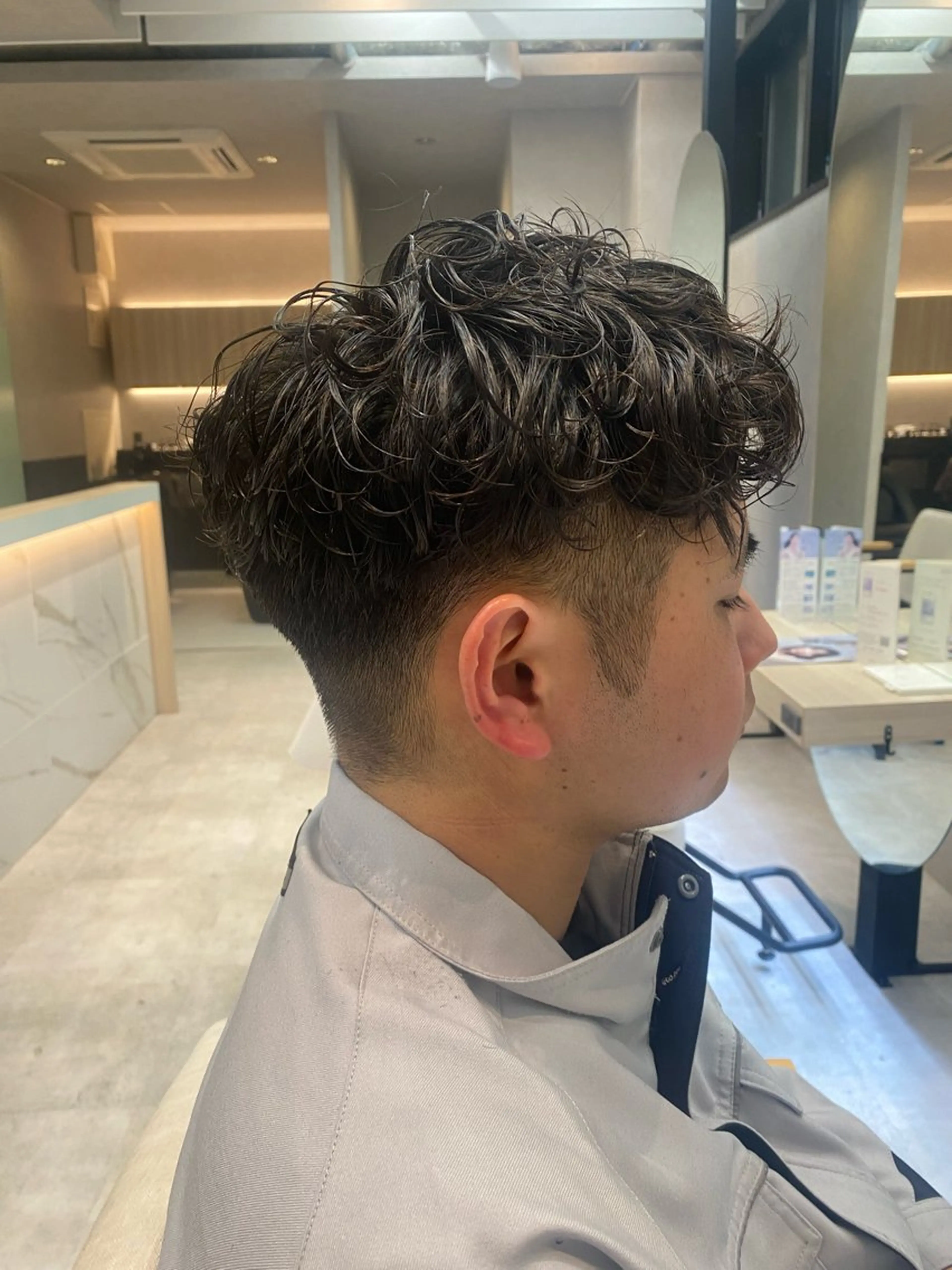 パーマ メンズ 佐藤 生基のヘアスタイル