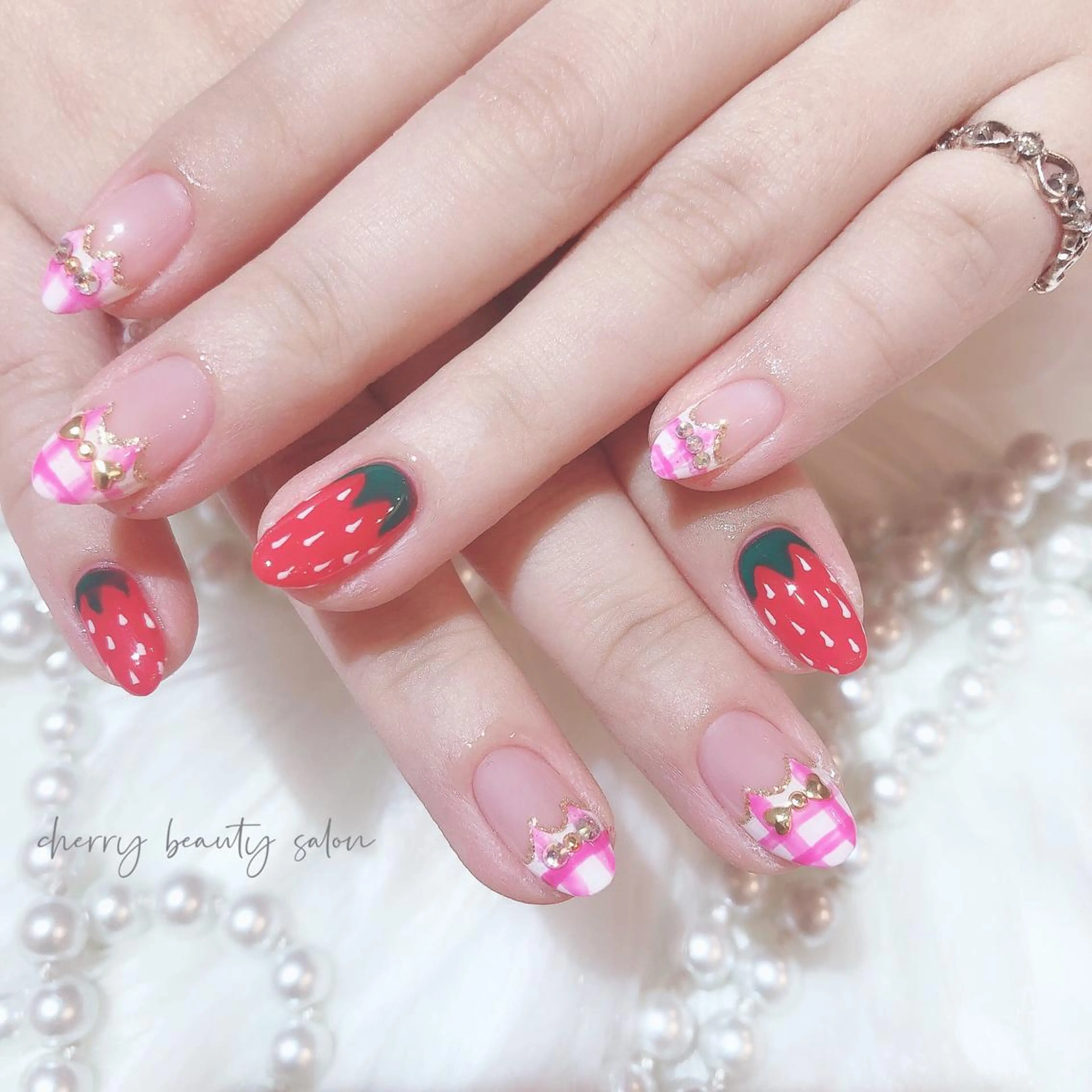 ネイル SAKURA 🍒のネイルデザイン