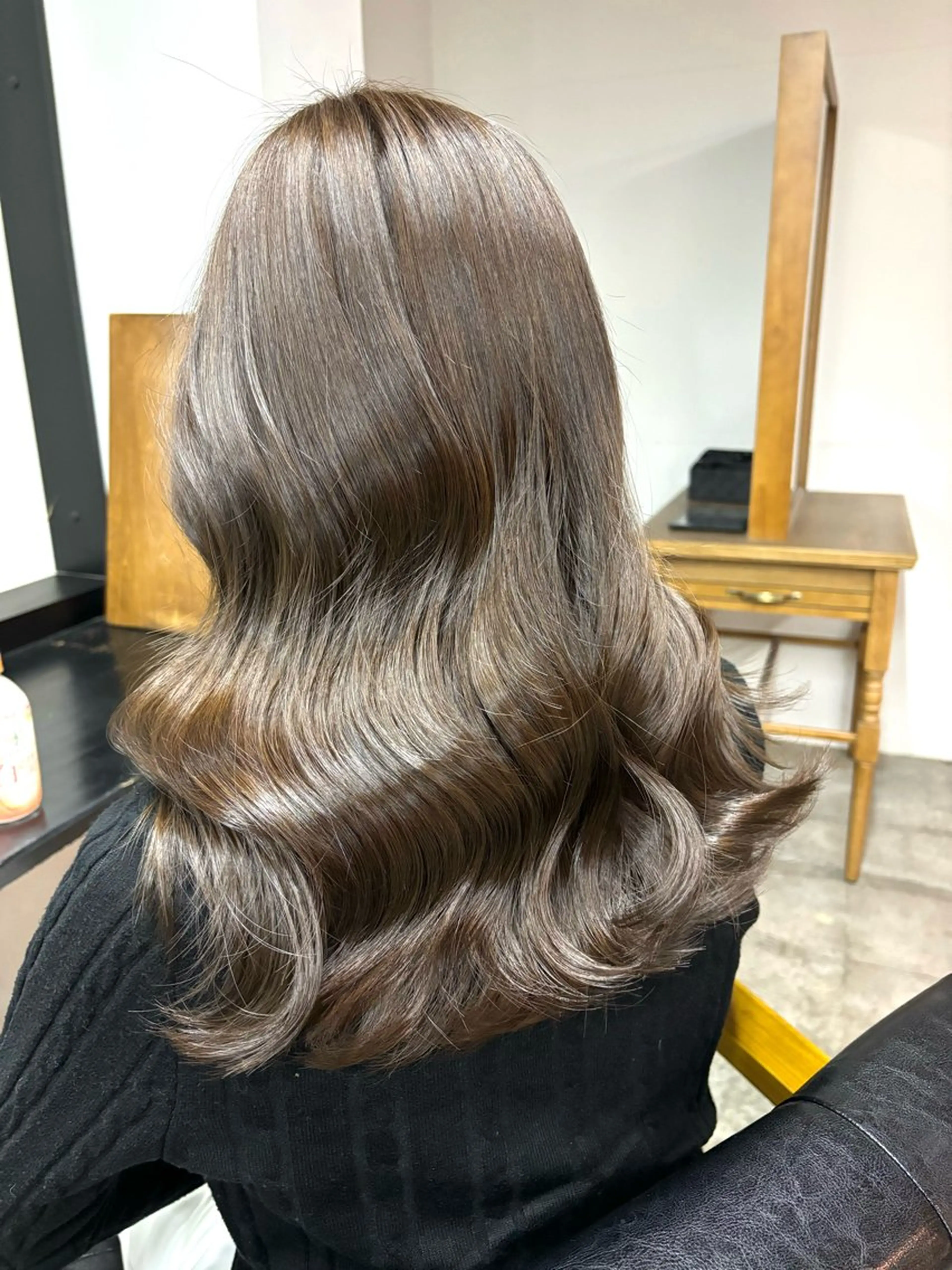 ロング カラー 透明感カラー グレージュ 韓国透明感🇰🇷 SAKURAのヘアスタイル