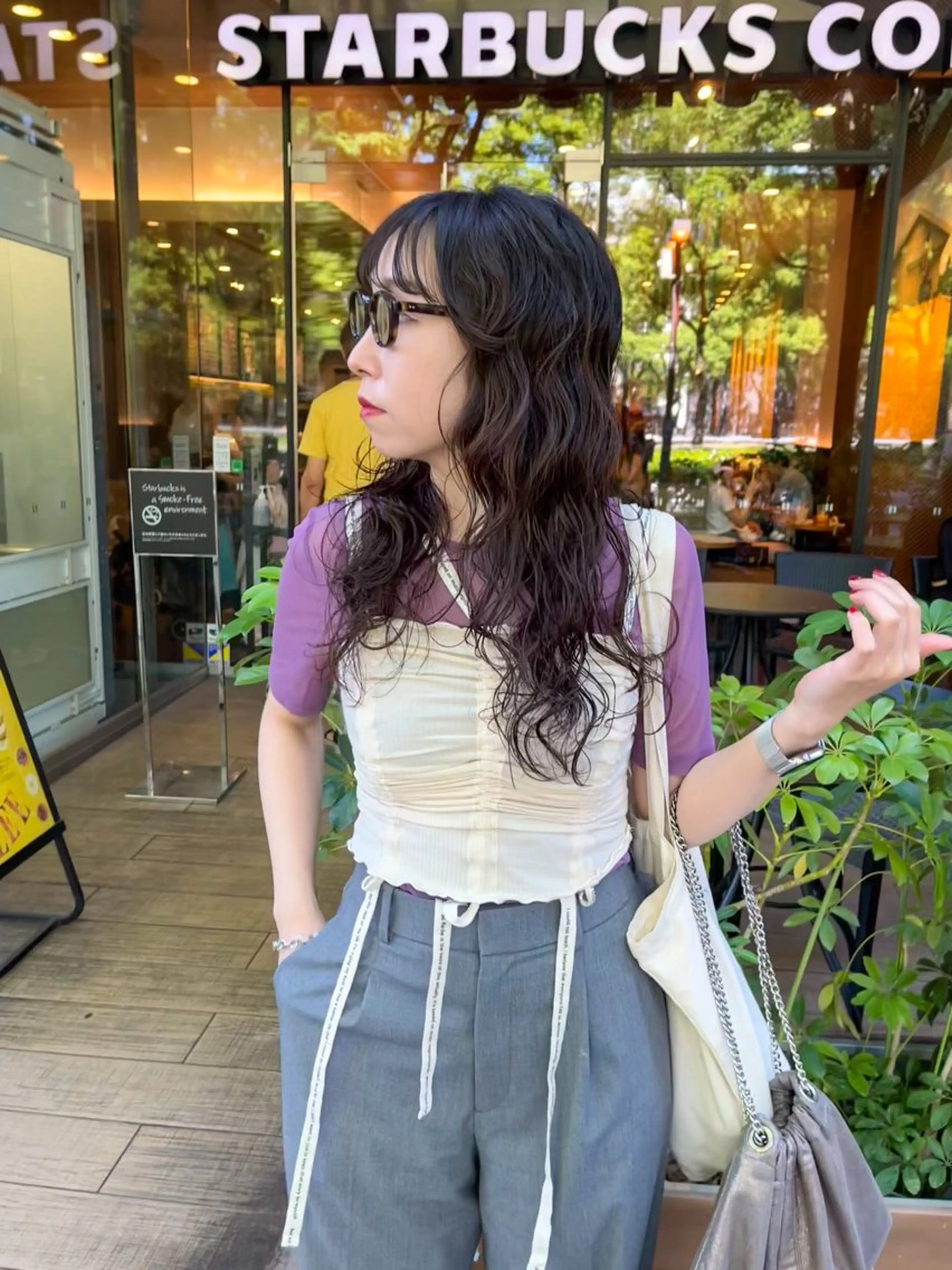 セミロング カット パーマ 越川 友美子のヘアスタイル