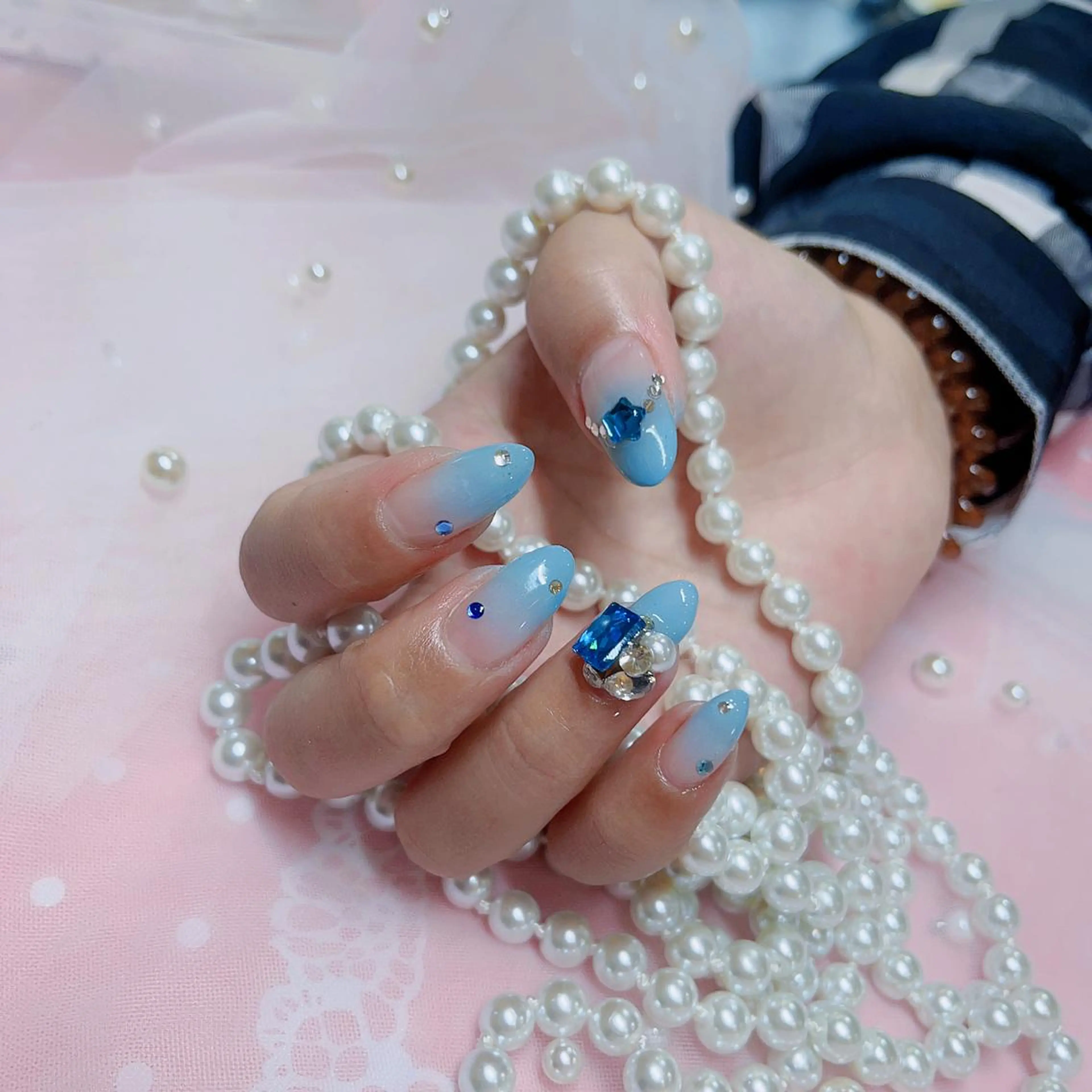ネイル Fairyフェアリーネイルサロン所属・Nail Hibi サロンのネイルデザイン