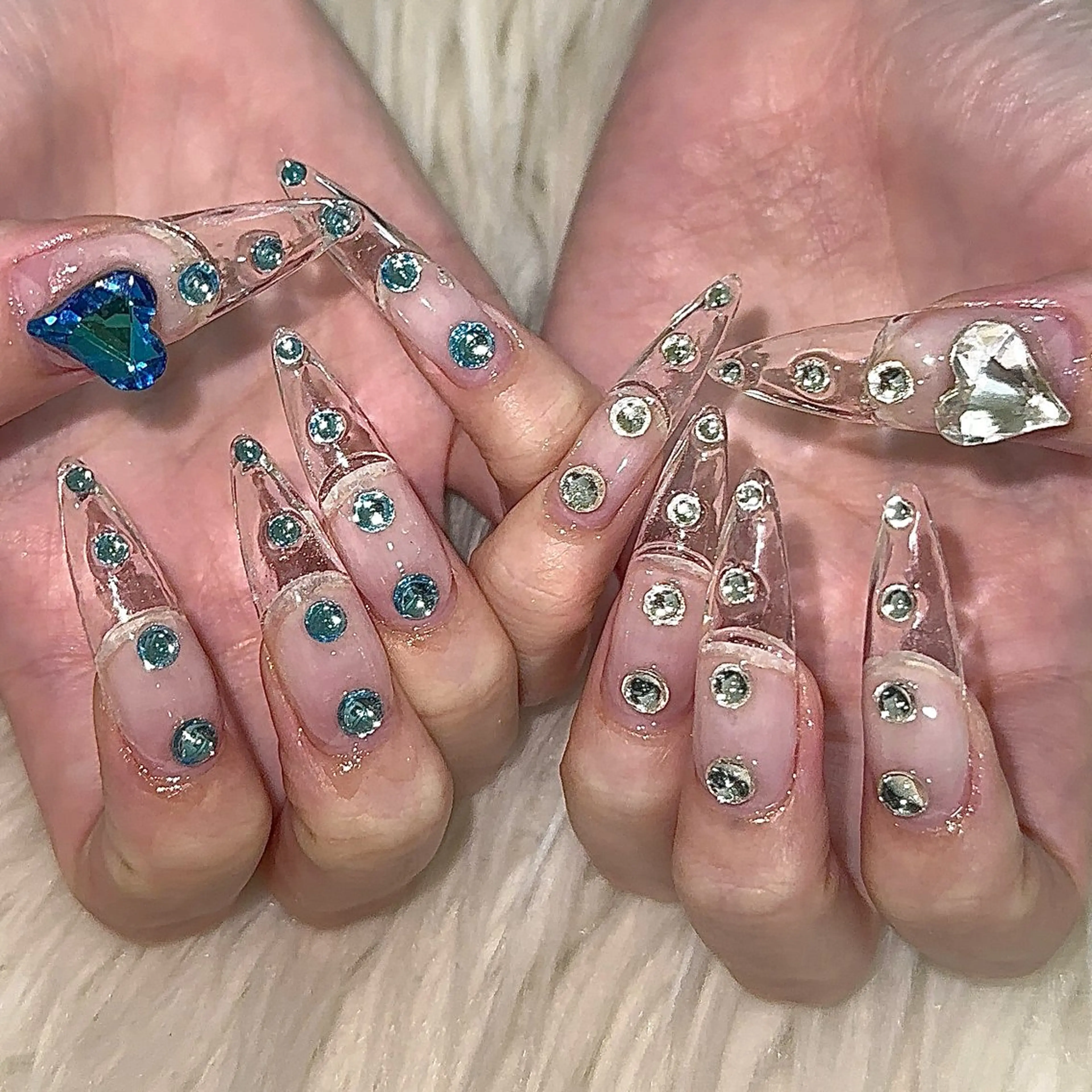 ネイル ハンドネイル 黒川 実祐のネイルデザイン