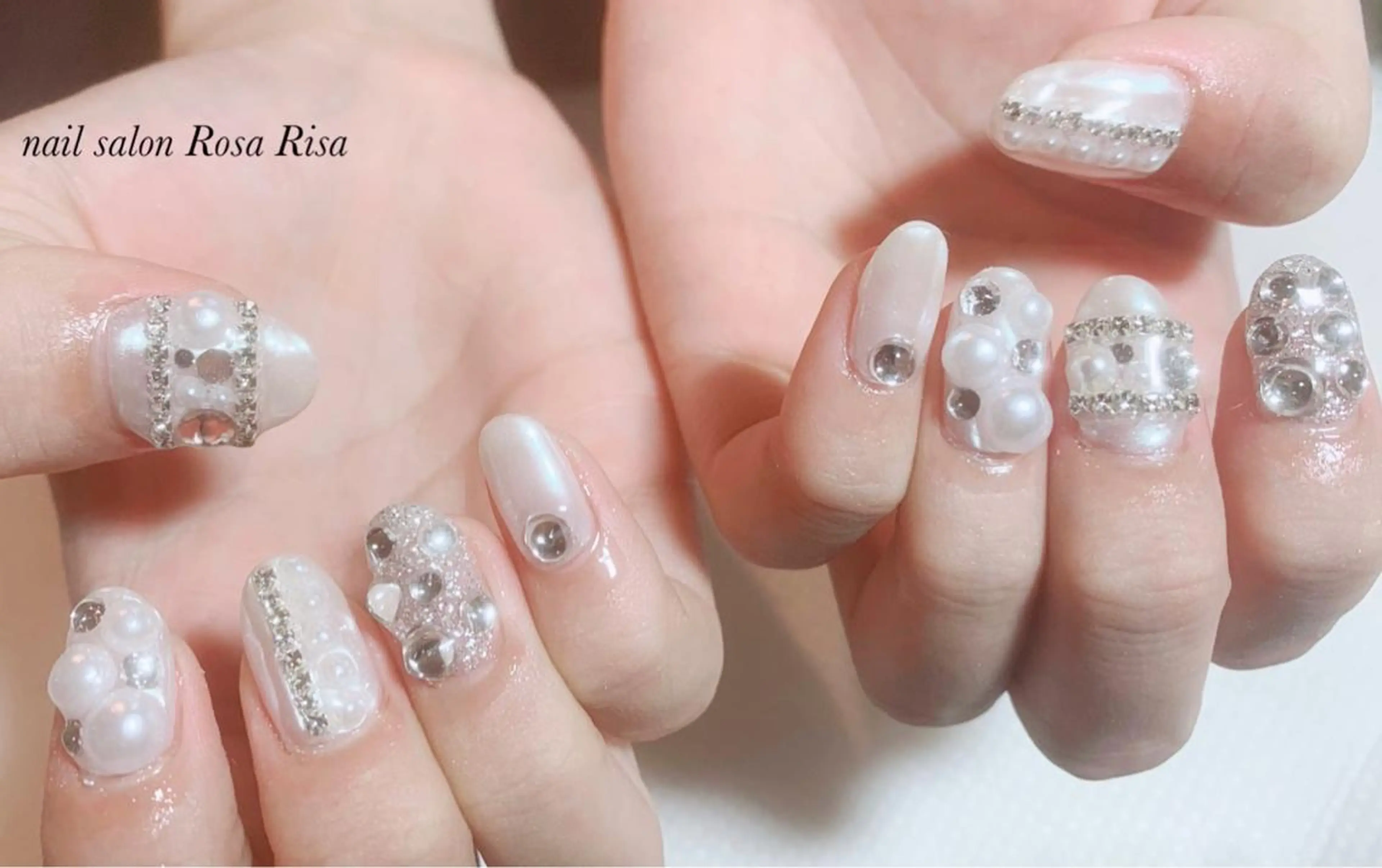 ミディアム ネイル ハンドネイル ネイルスタジオ シェイクユアハンズのネイルデザイン