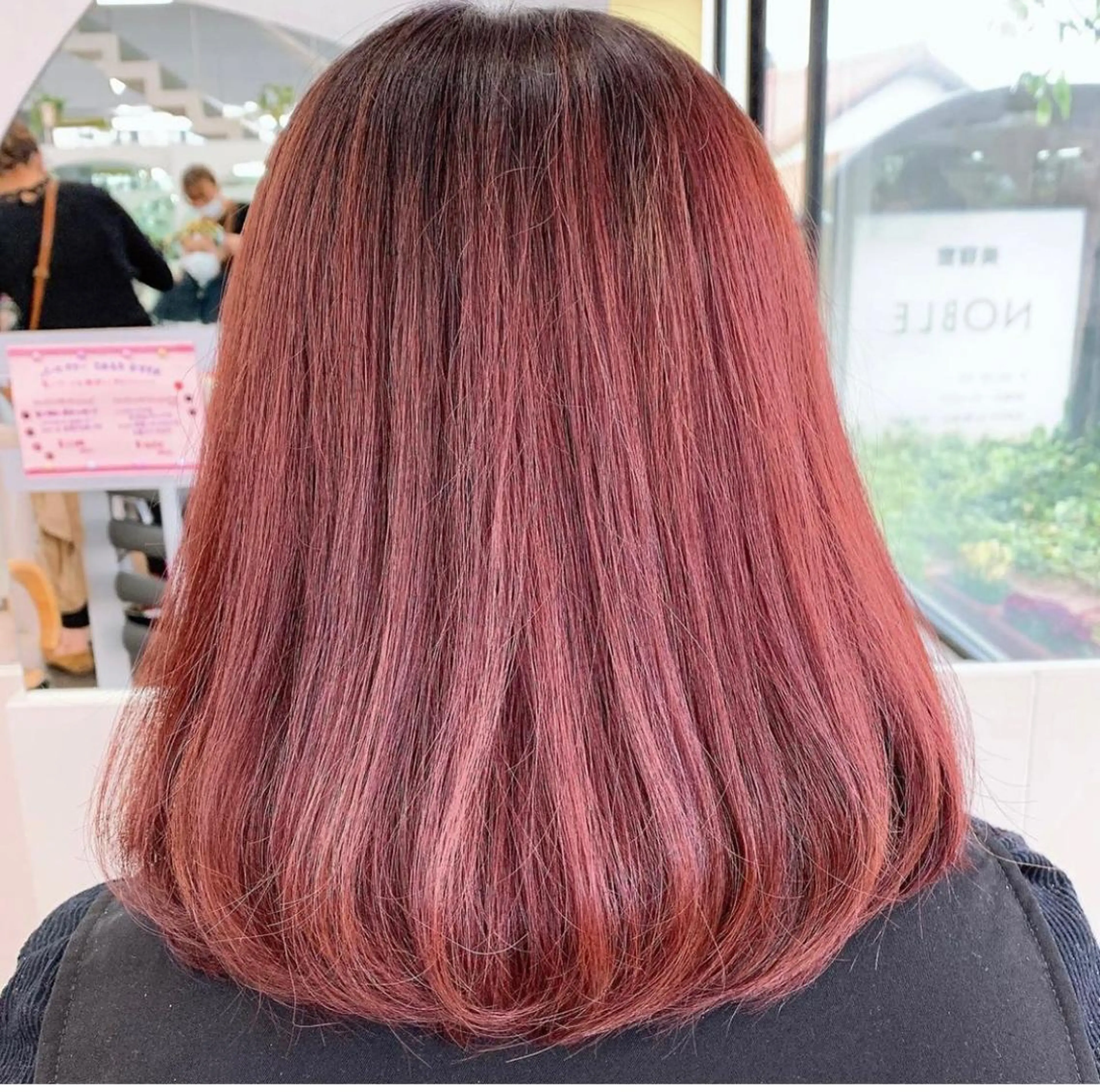 セミロング カラー ピンクカラー 那須 颯太のヘアスタイル