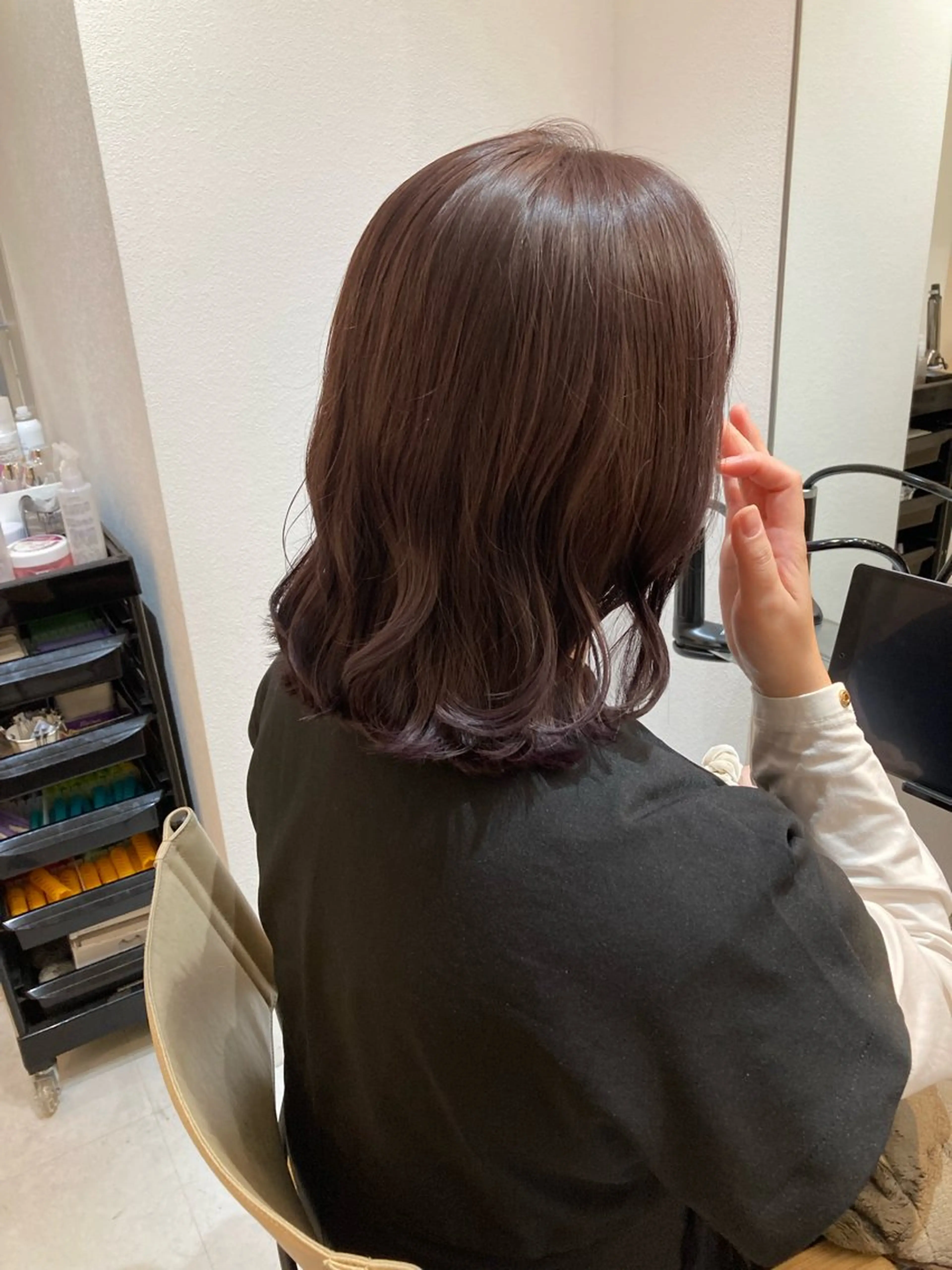 ミディアム ✨色持ちの良い艶 カラー✨蟹江真世のヘアスタイル