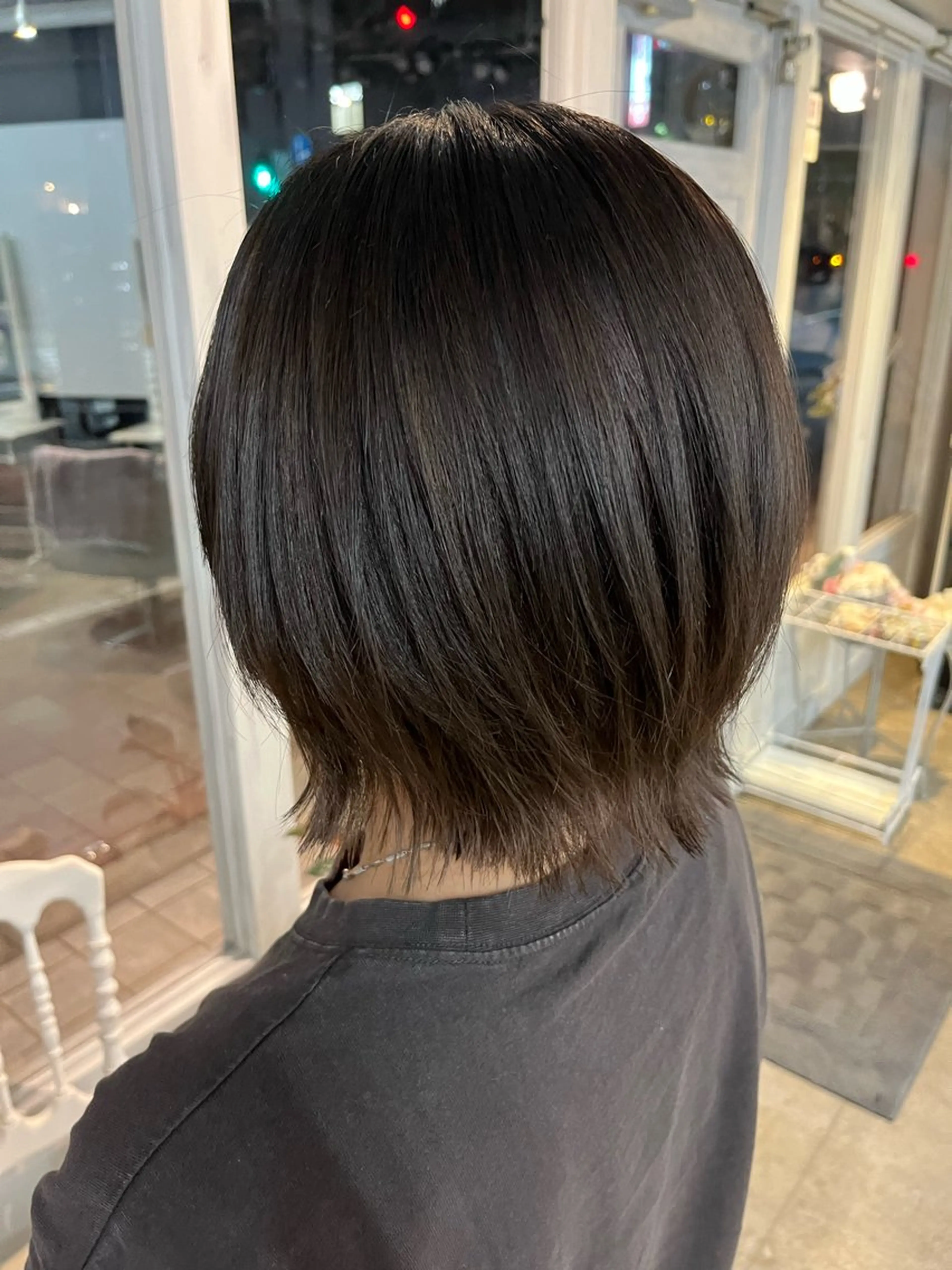 ミディアム カラー カット ヘアカラー 暗髪ツヤ感カラー🌼 いしいゆうこのヘアスタイル