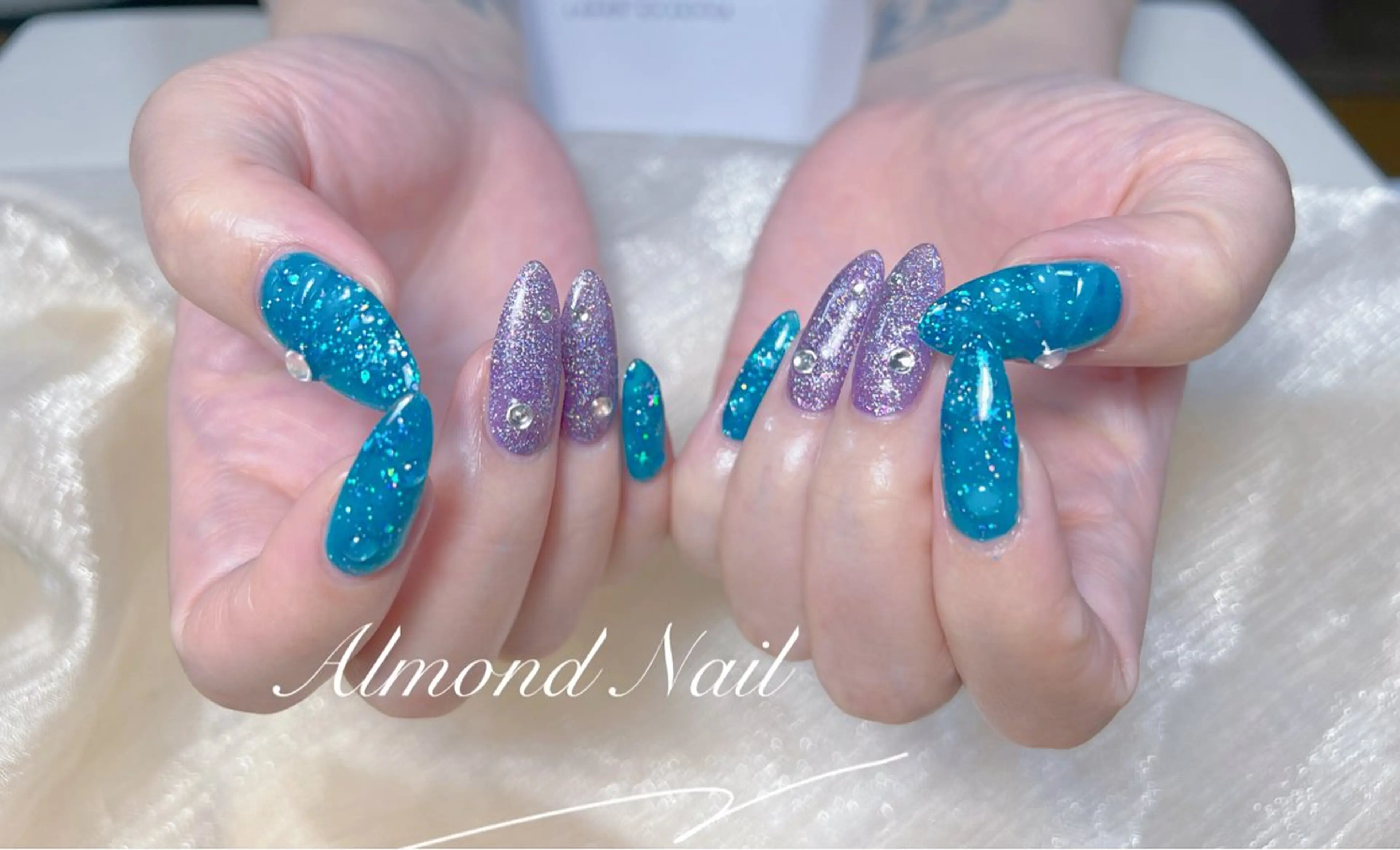 ネイル ハンドネイル Almond Nail 亀戸のネイルデザイン