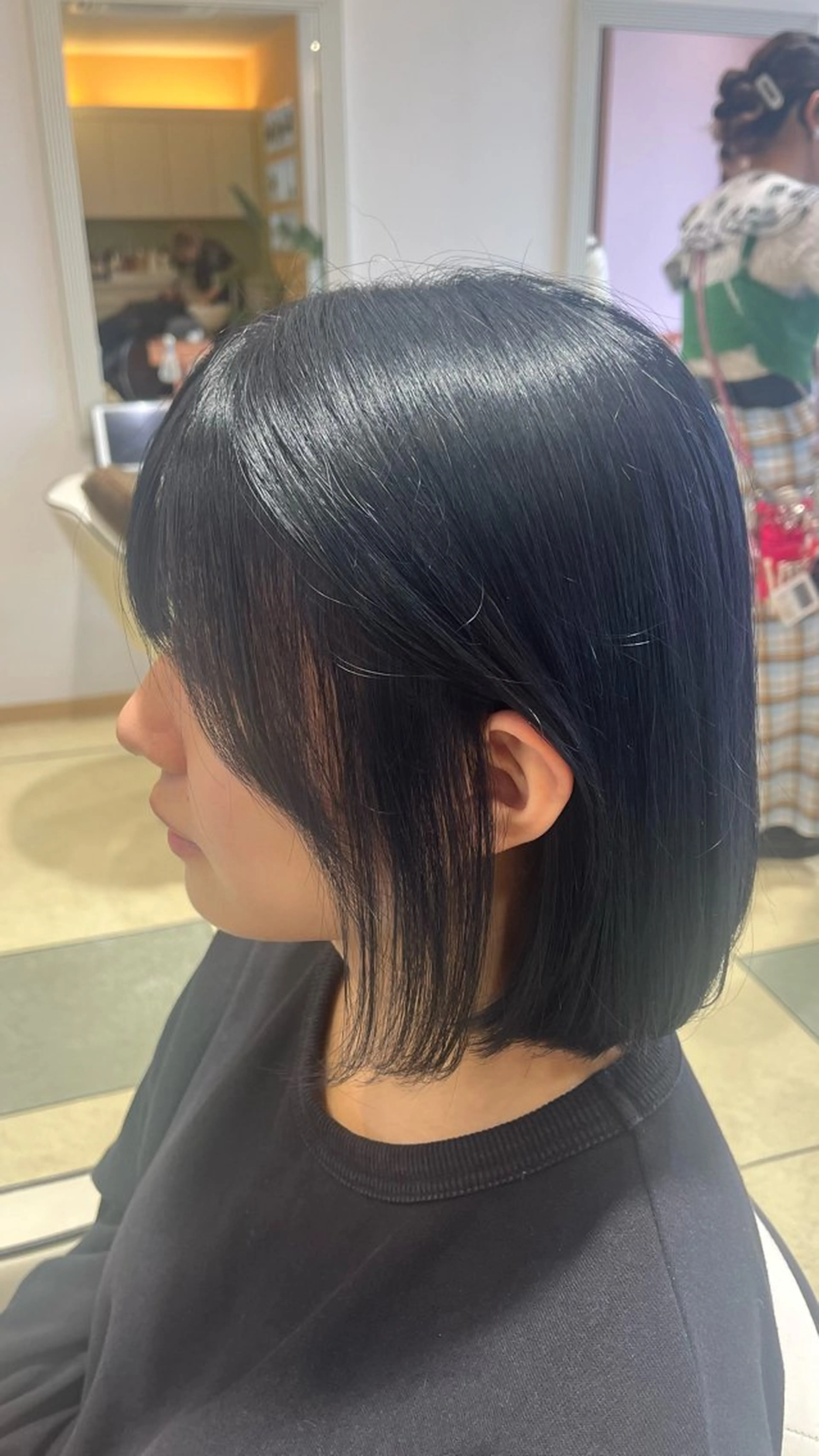 ミディアム カラー ベージュカラー⌇﻿ くびれヘア.𐙚心音のヘアスタイル