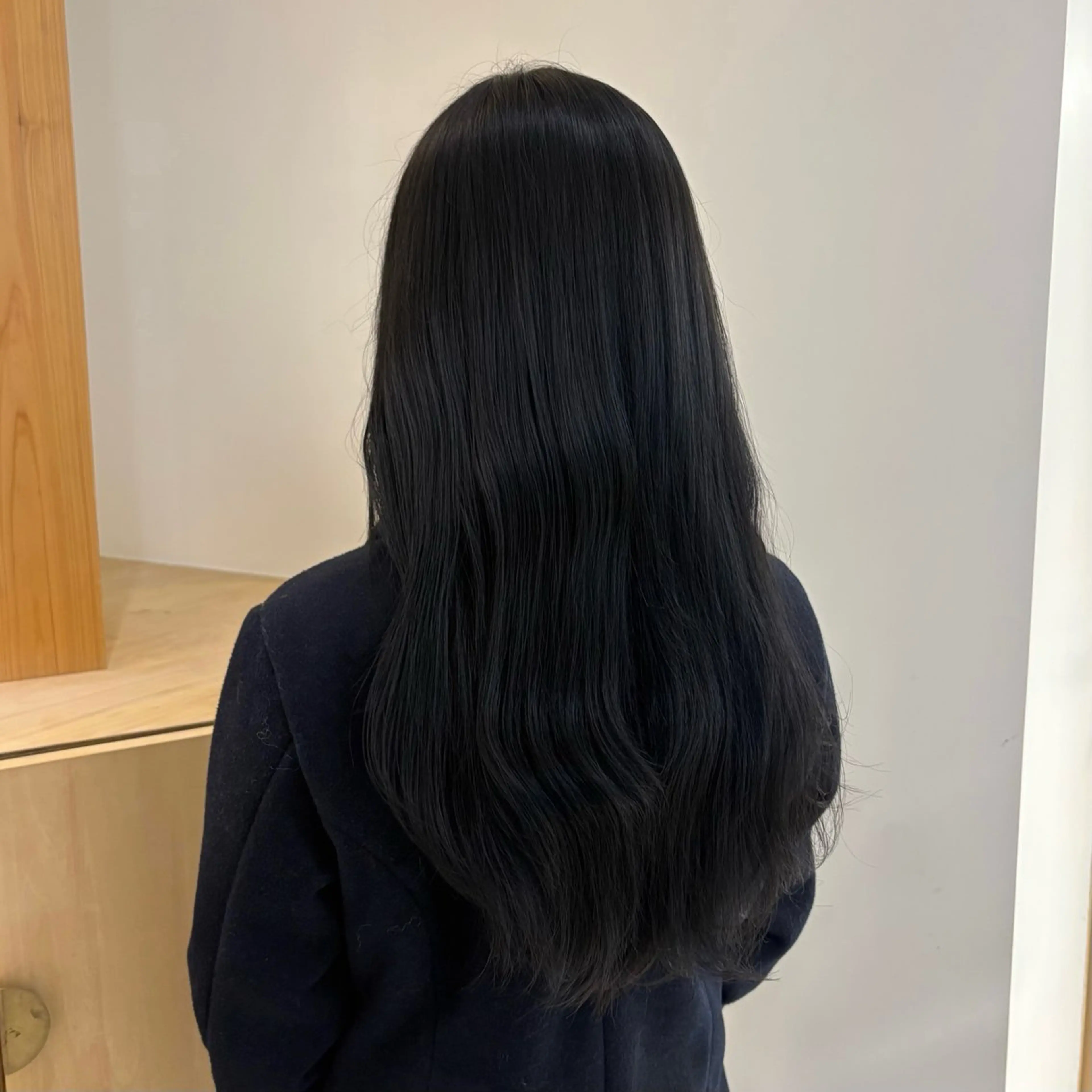 ロング カラー ヘアカラー トリートメント 蓑輪 璃央のヘアスタイル