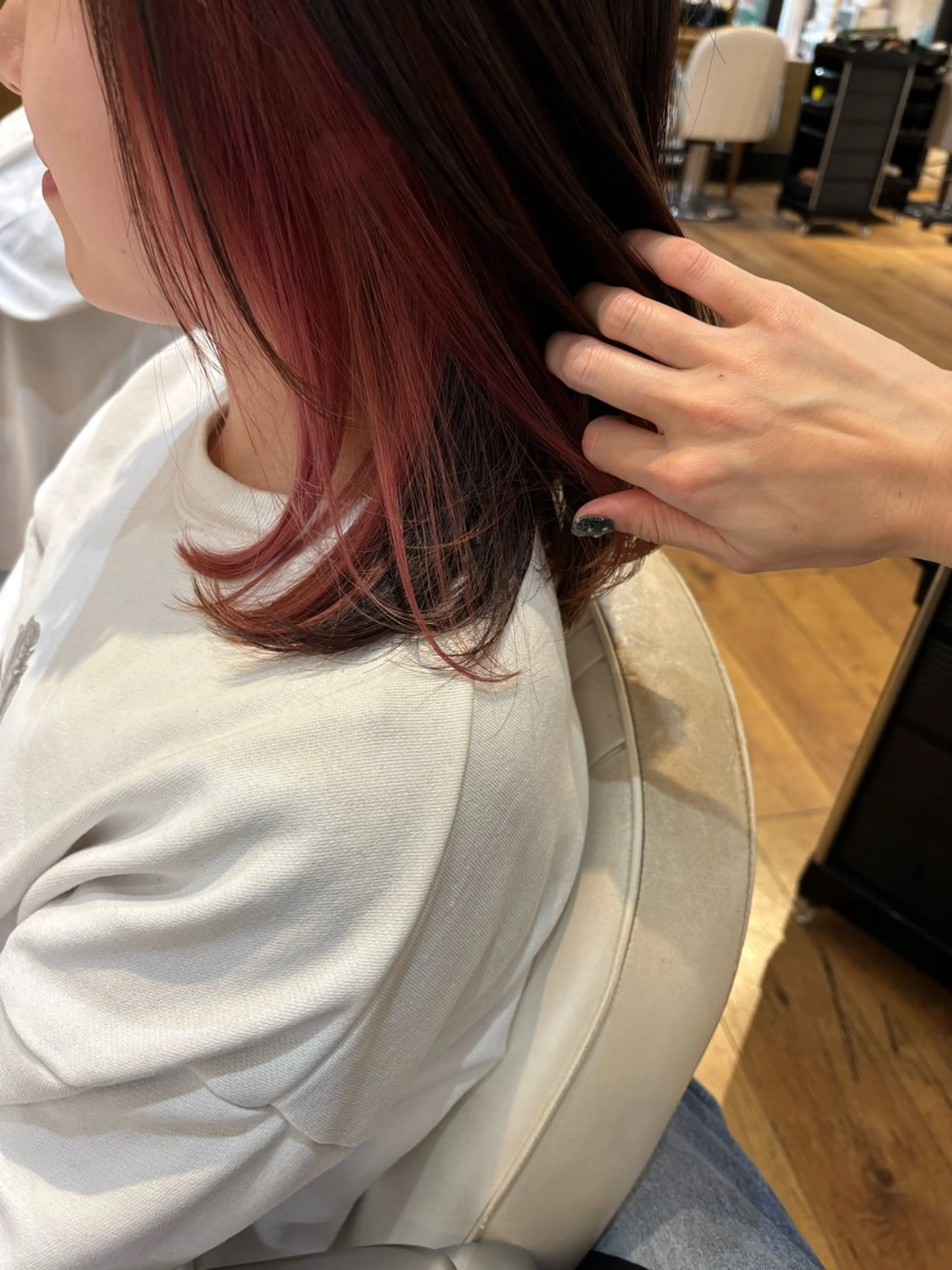 セミロング カラー ブリーチ ピンクカラー ヘアカラー トリートメント newi 京橋 【yuuki】のヘアスタイル