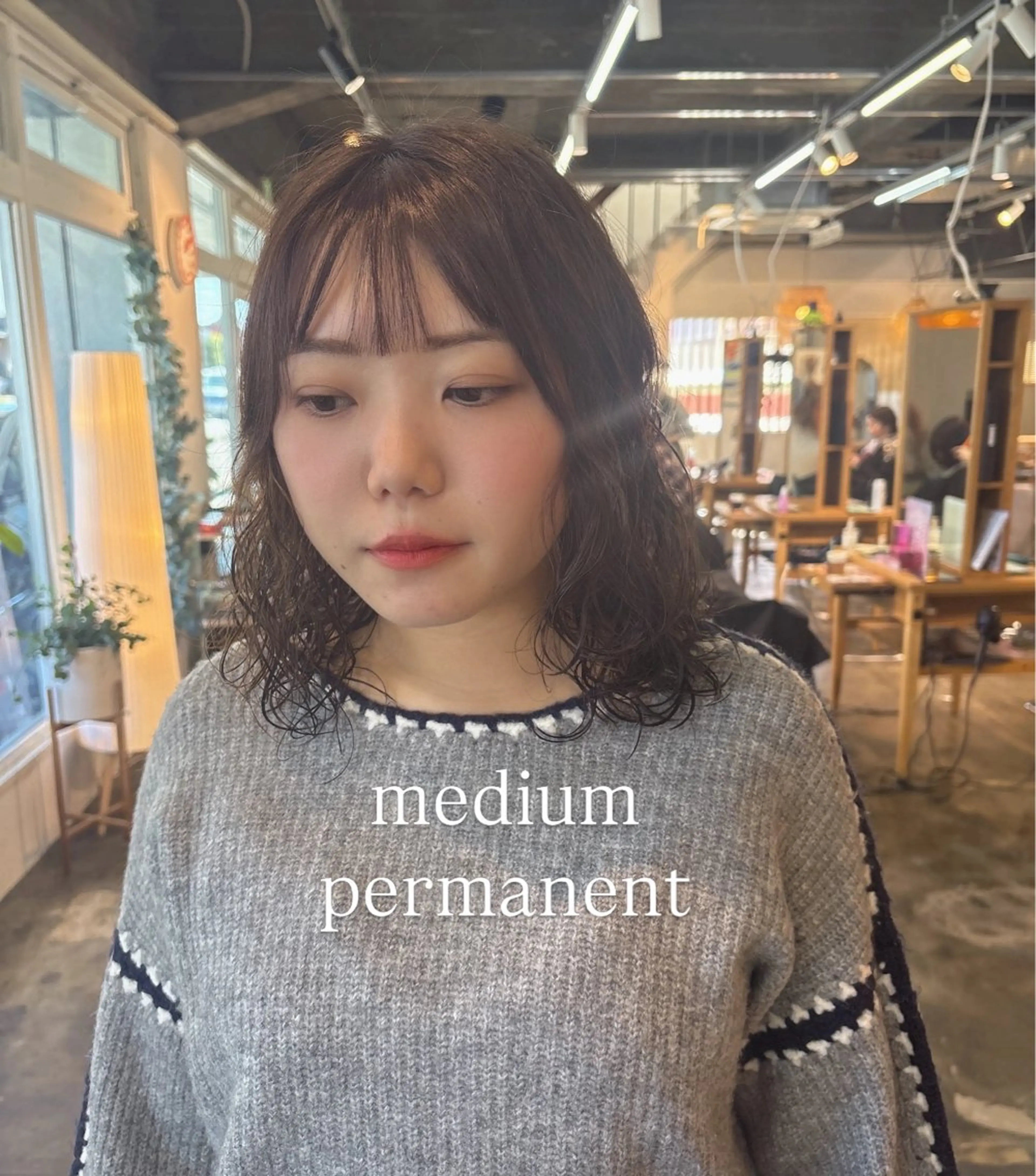 ミディアム パーマ パーマ shiho/レイヤー /透明感カラーのヘアスタイル