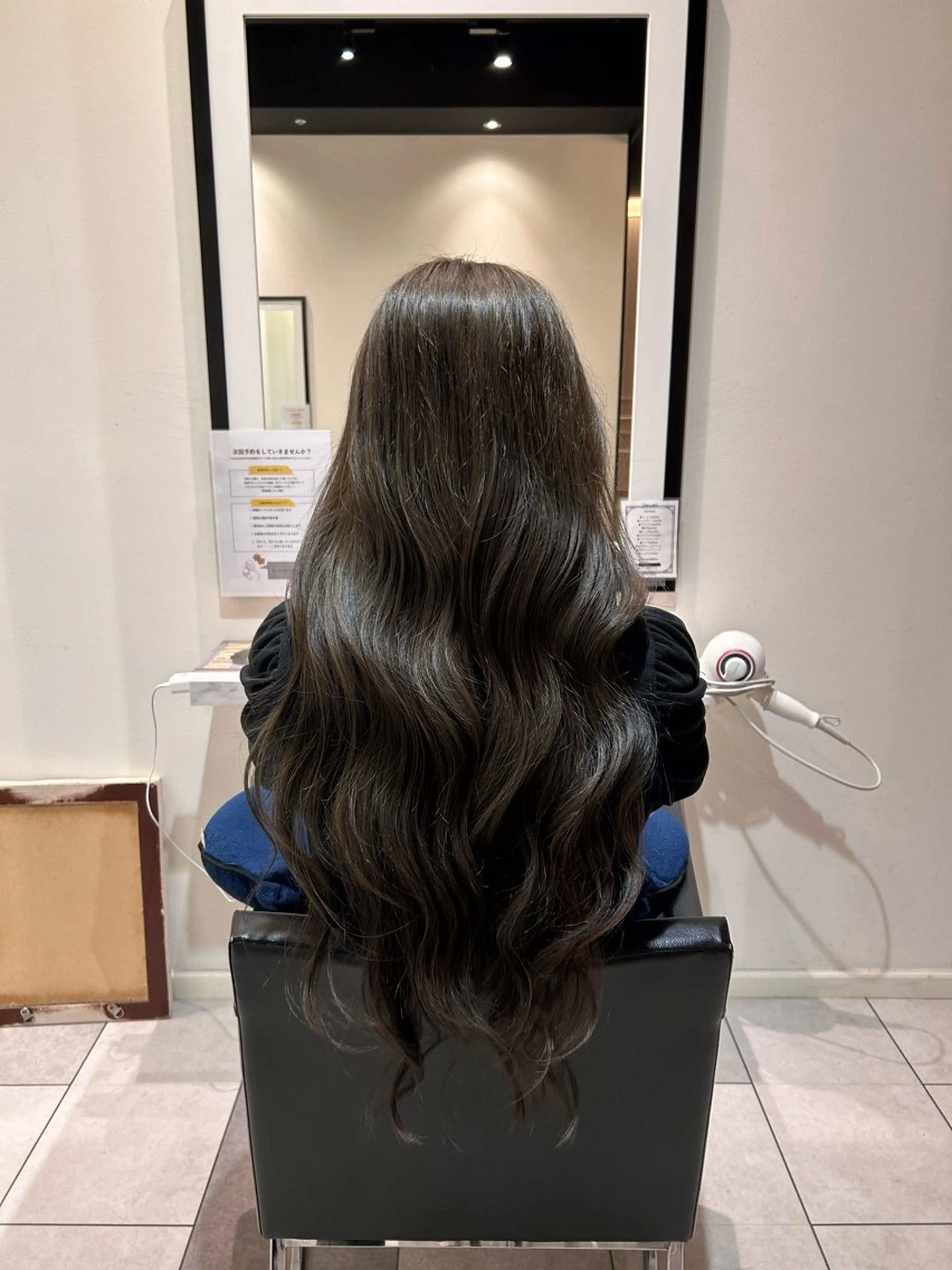 ロング カラー 中原 優美のヘアスタイル