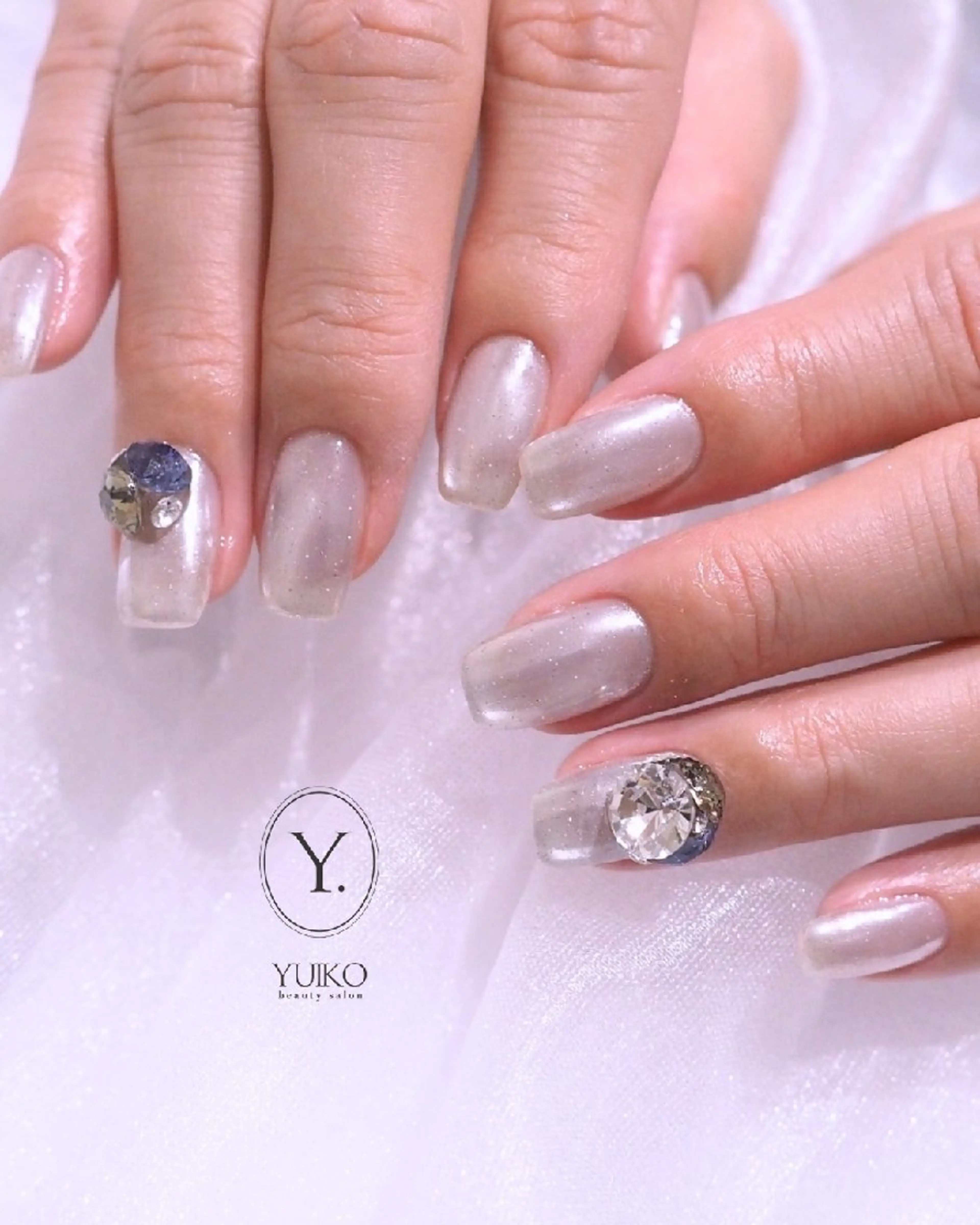 ネイル マグネットネイル ミラーネイル ハンドネイル YUIKO _nail のネイルデザイン