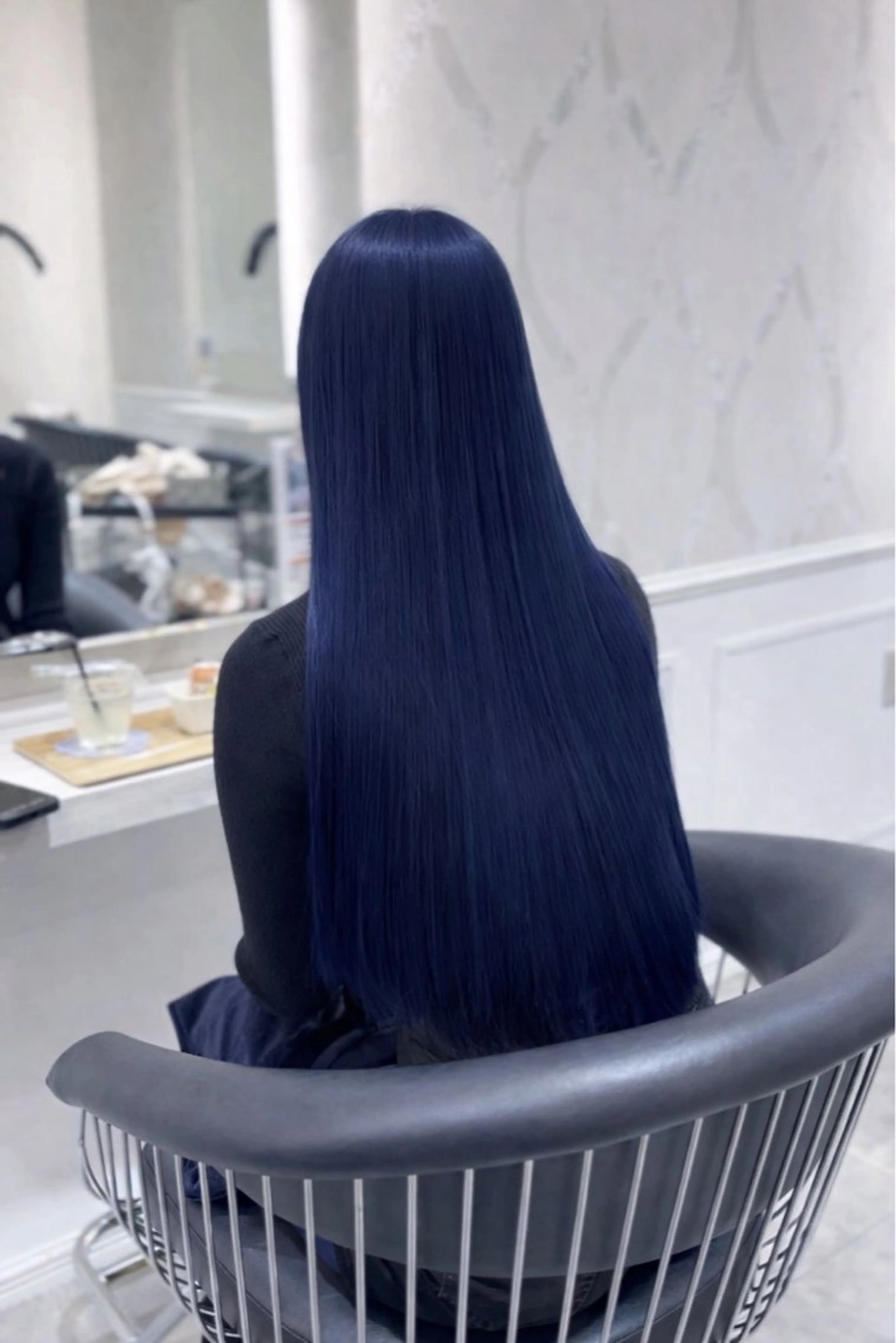 ロング カラー ブルーカラー La Bless 北浜プラザ所属・La  Bless/ ブルーブラック/来実のヘアスタイル