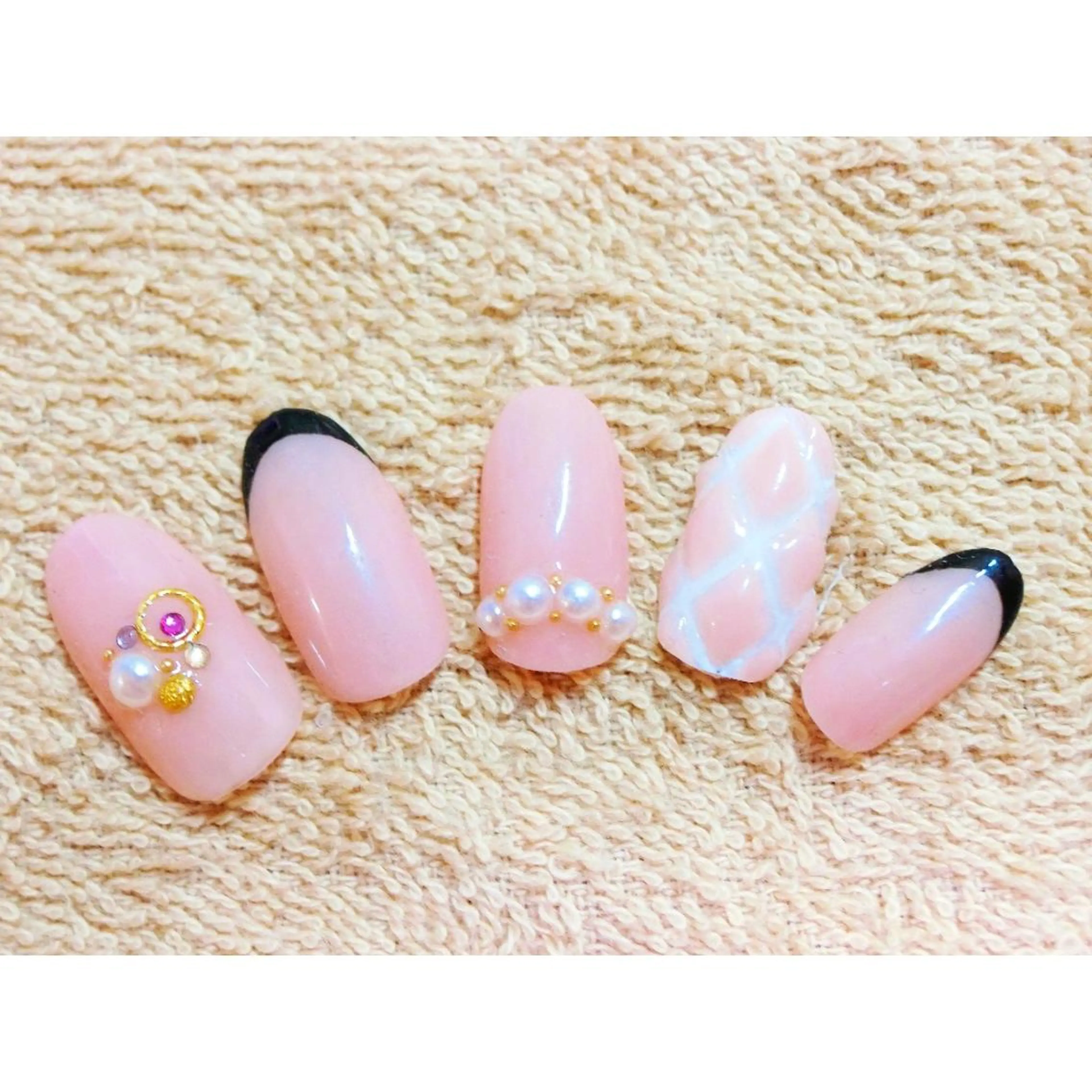 ネイル 痛ネイル/ワンホン/ フィルイン/長さだしのネイルデザイン