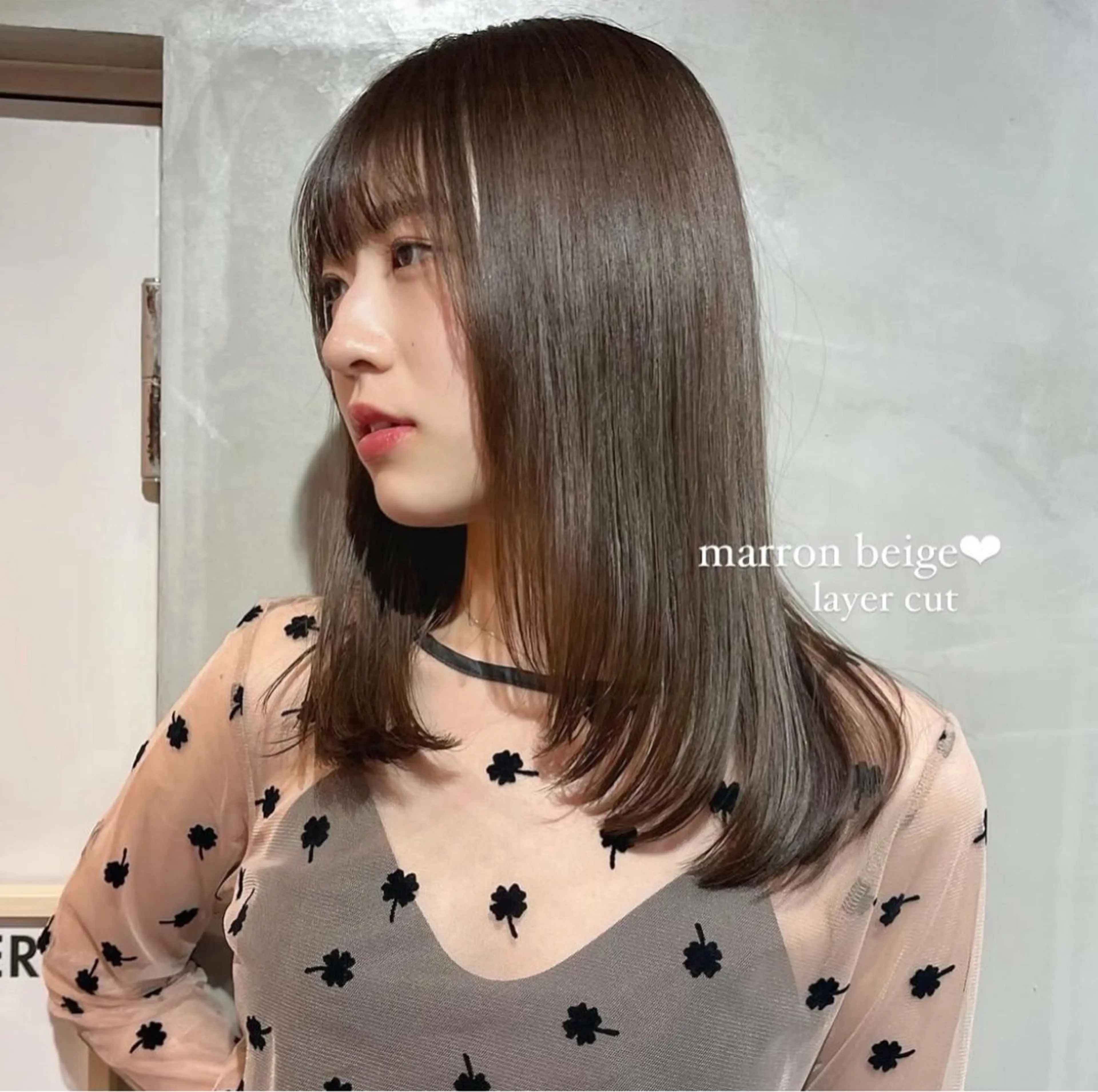 ロング カラー ベージュカラー ナツミ/透明感カラー /酸性ストレートのヘアスタイル