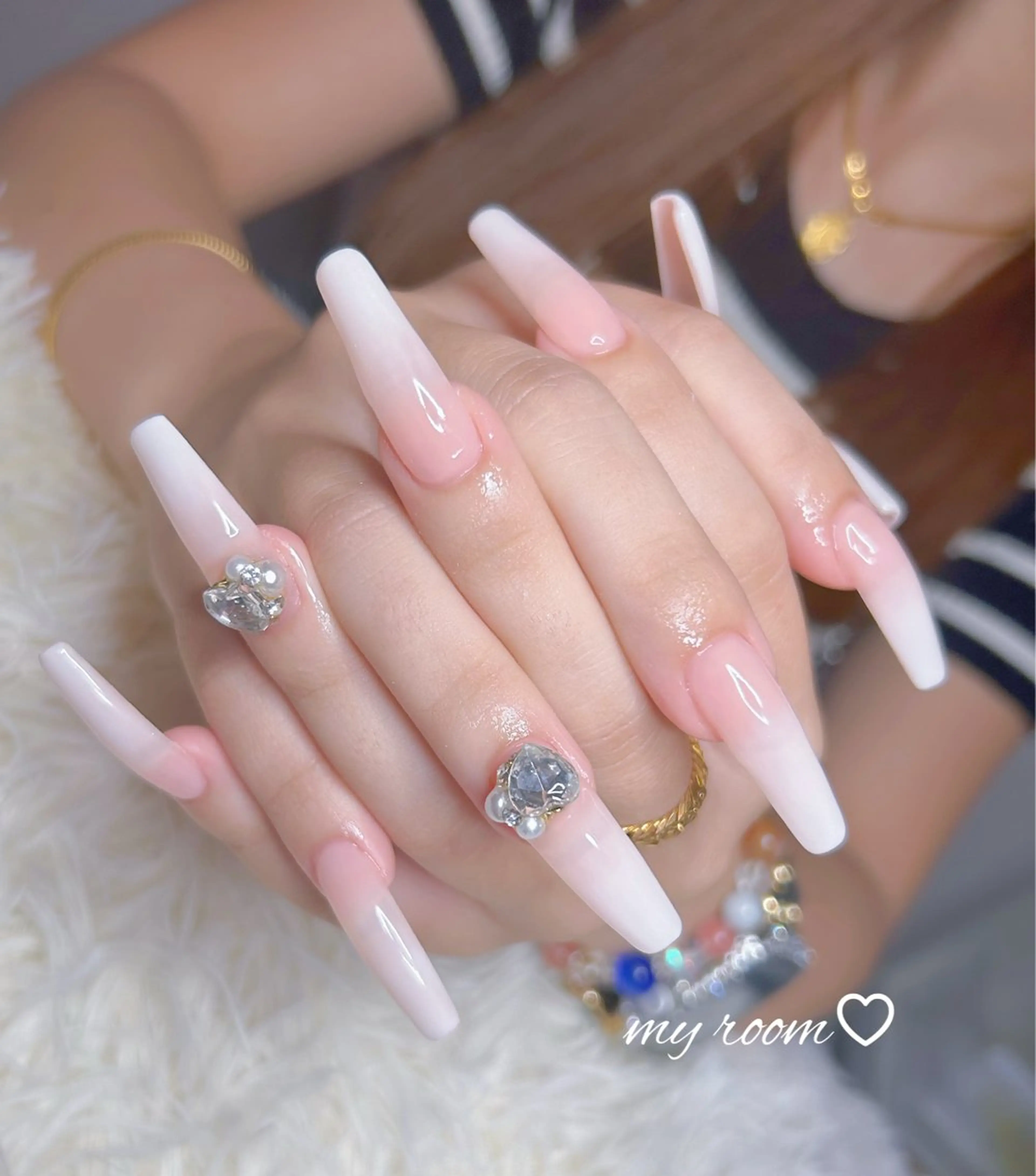 ネイル うるま市サロン Yuko Izawaのネイルデザイン