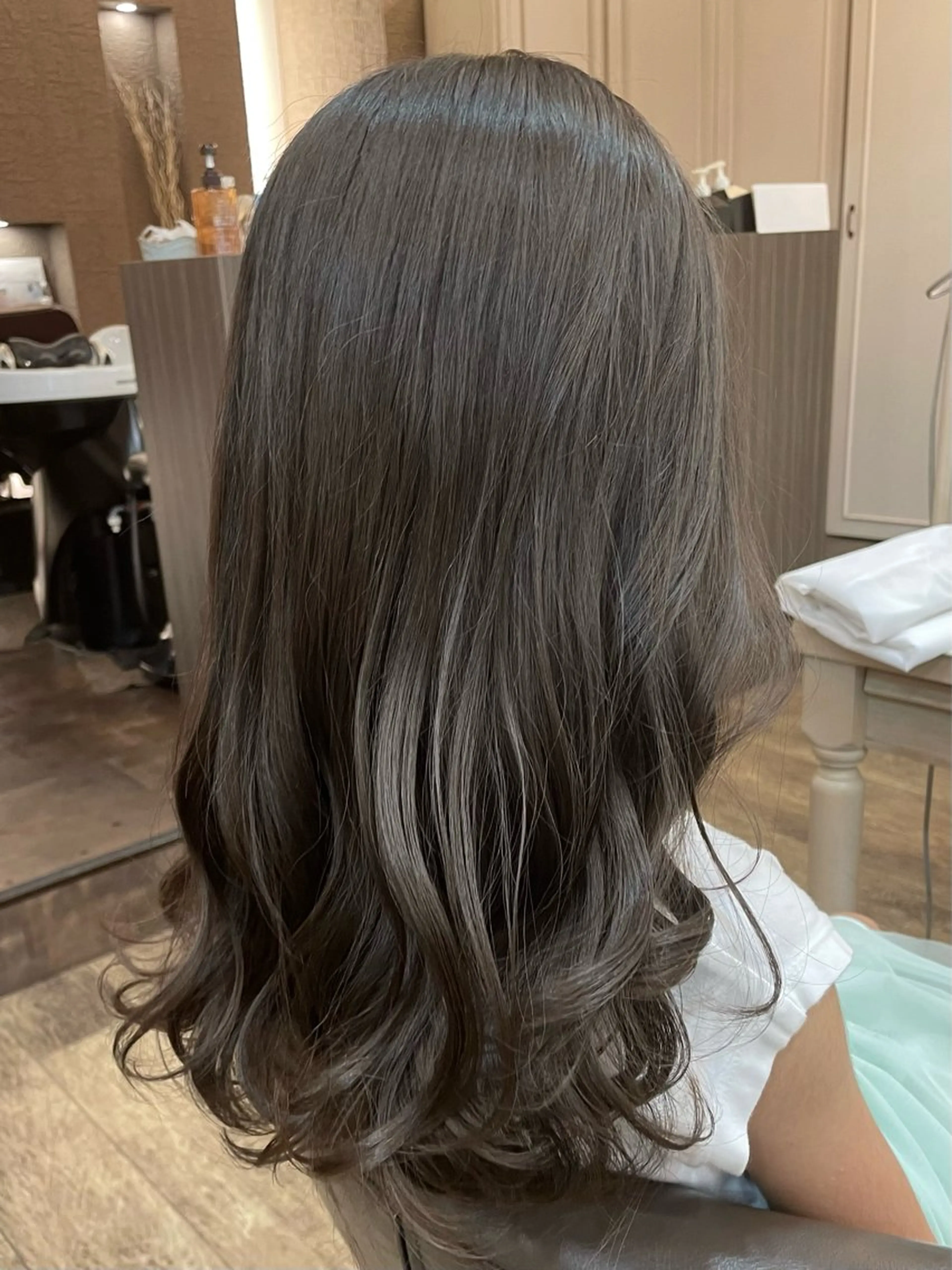 ロング カラー アッシュ アッシュグレー アッシュグレージュ グレージュ ヘアカラー メンズパーマ🌀/ 中村郁未のヘアスタイル