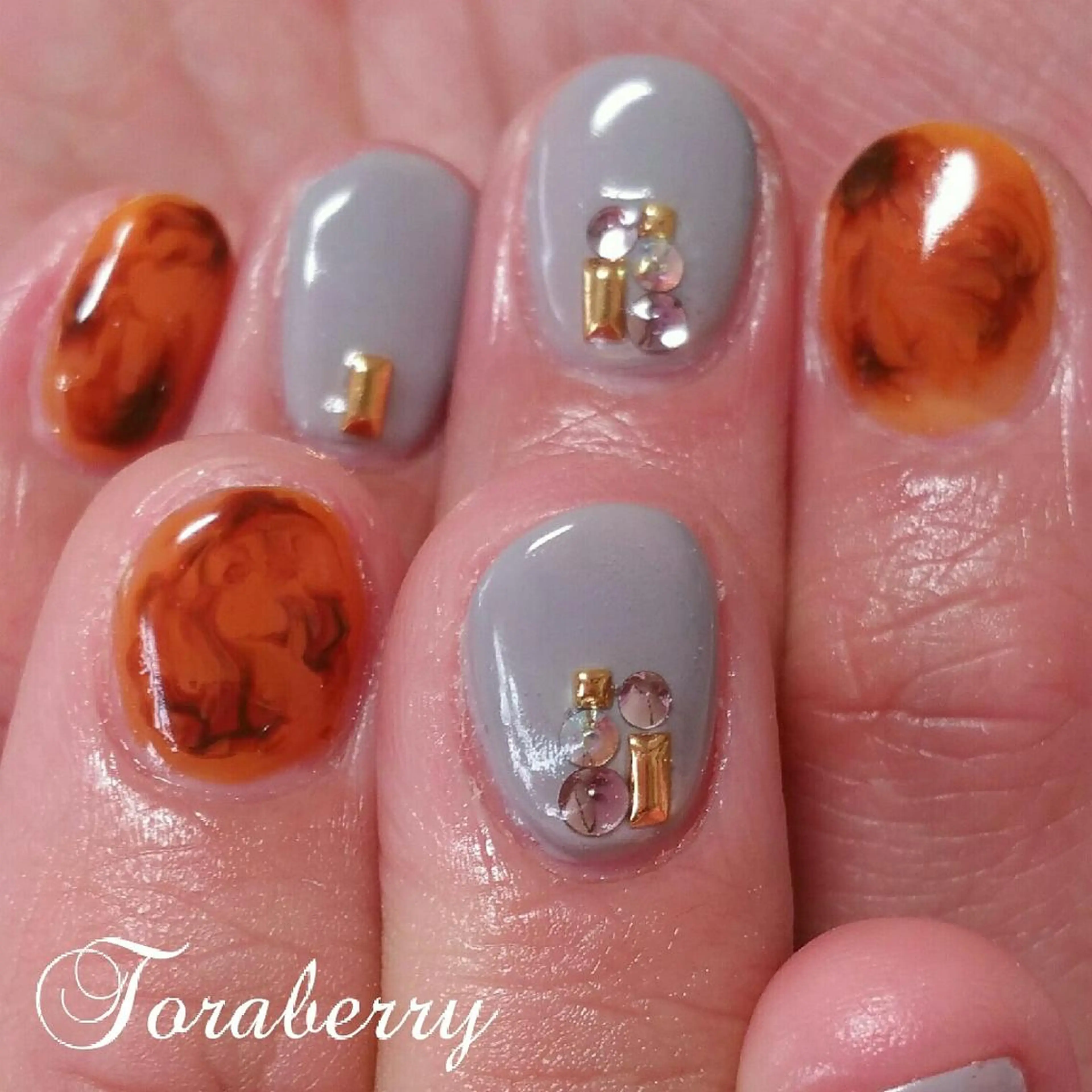 ネイル べっ甲ネイル ネイリスト なつみのネイルデザイン