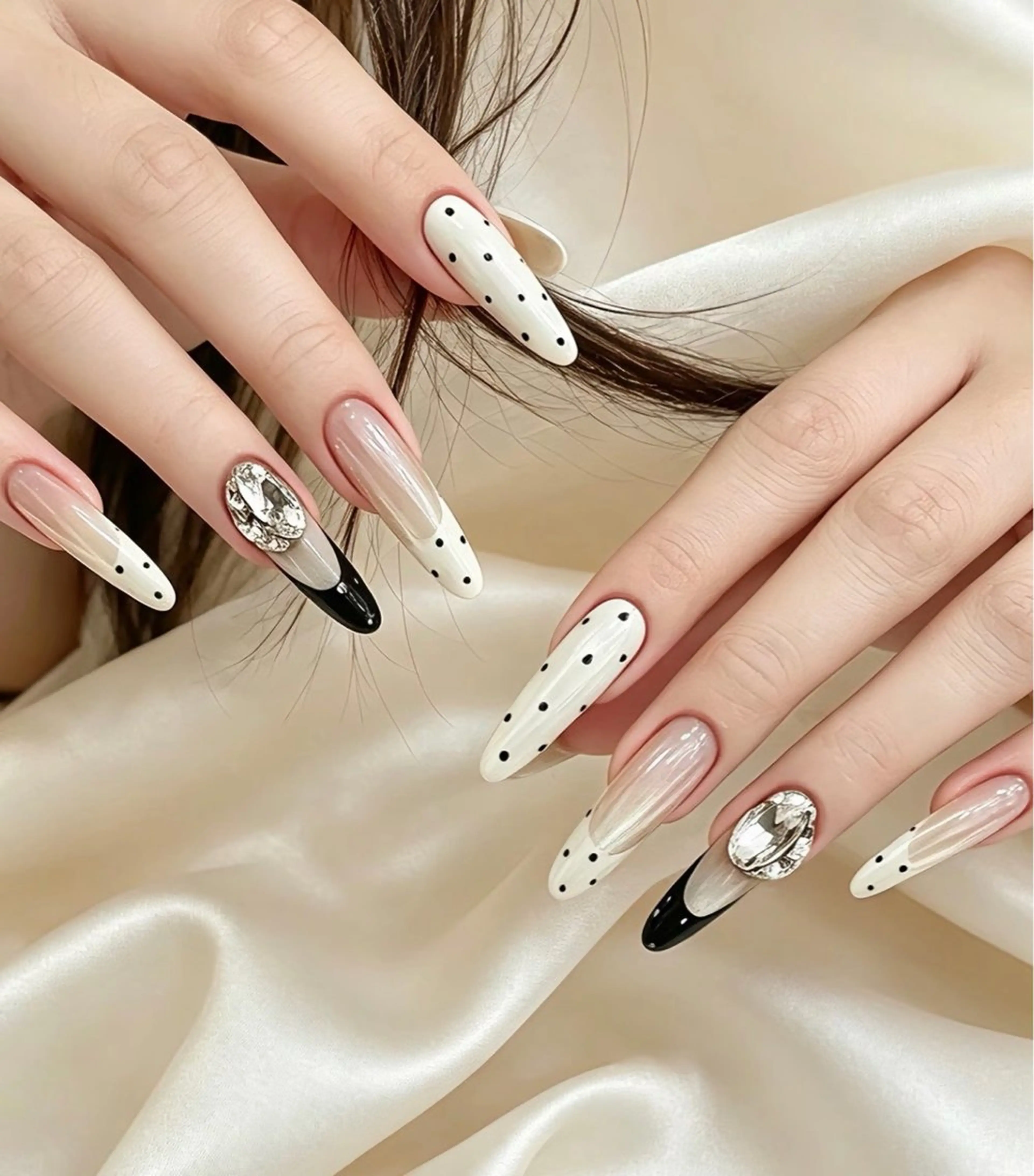 ネイル フレンチネイル キラキラネイル 韓国ネイル シンプルネイル ワンホンネイル ハンドネイル MEI Nailのネイルデザイン