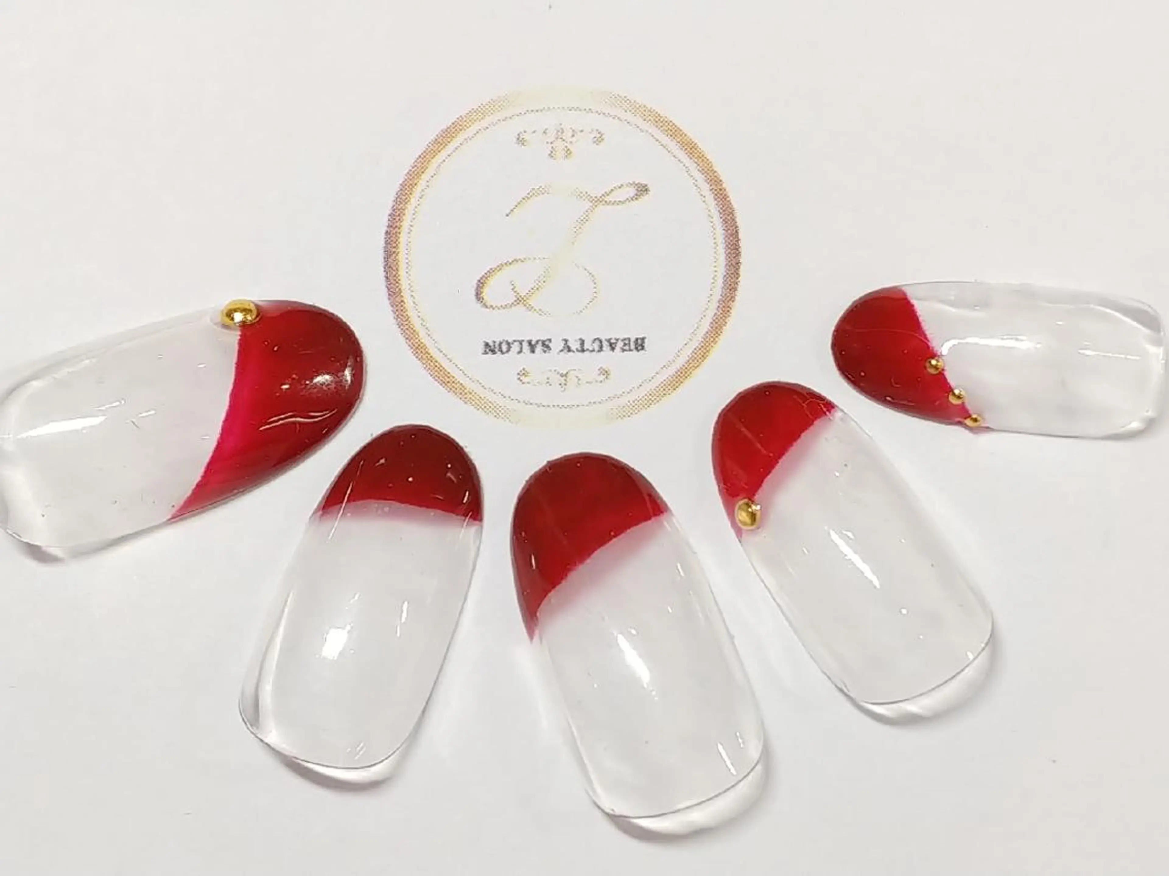 ネイル フレンチネイル nail salon lux所属・ネイリスト yukaのネイルデザイン