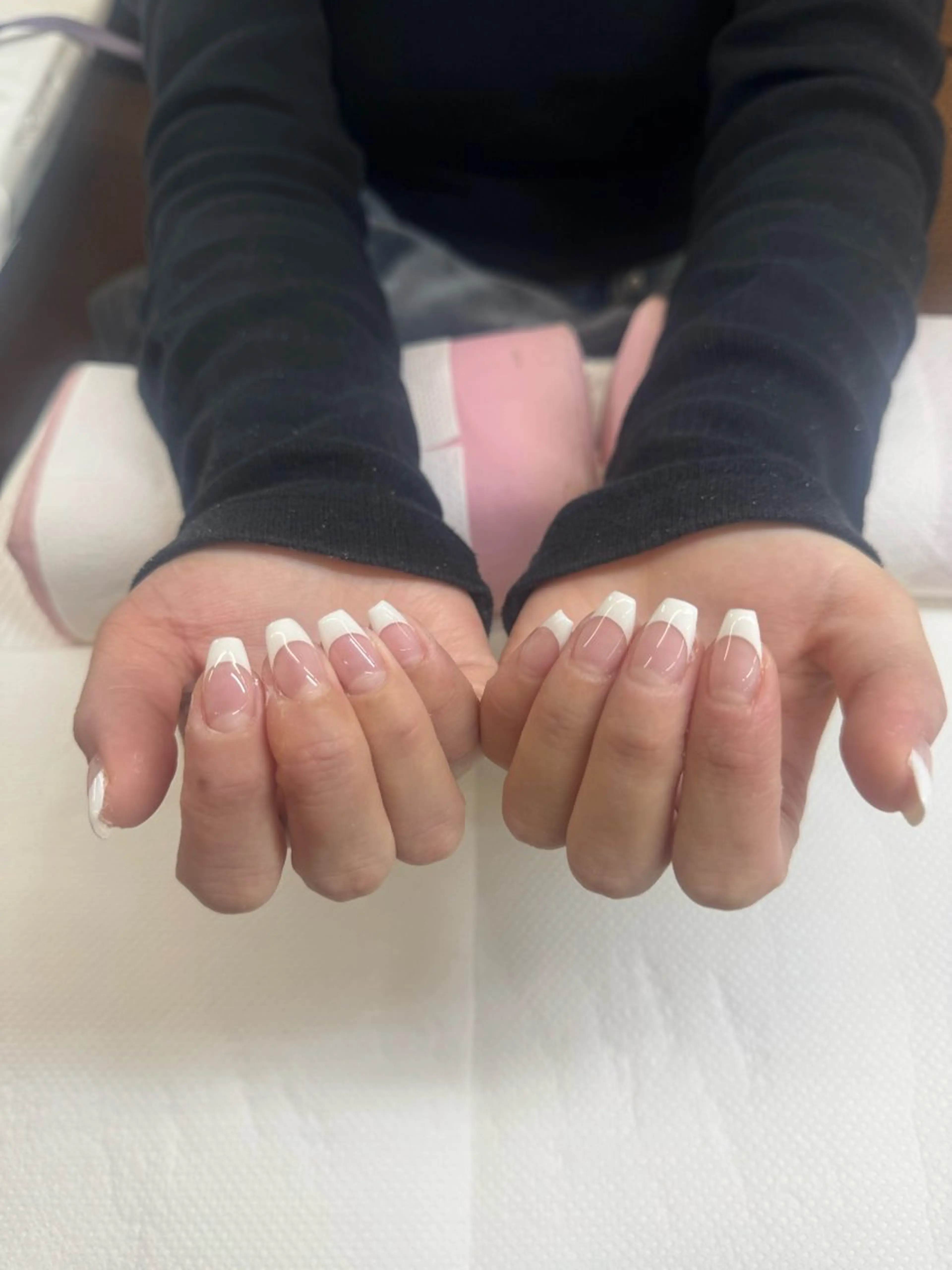 ネイル フレンチネイル ハンドネイル 【MAXKELLY】 Shiotaのネイルデザイン