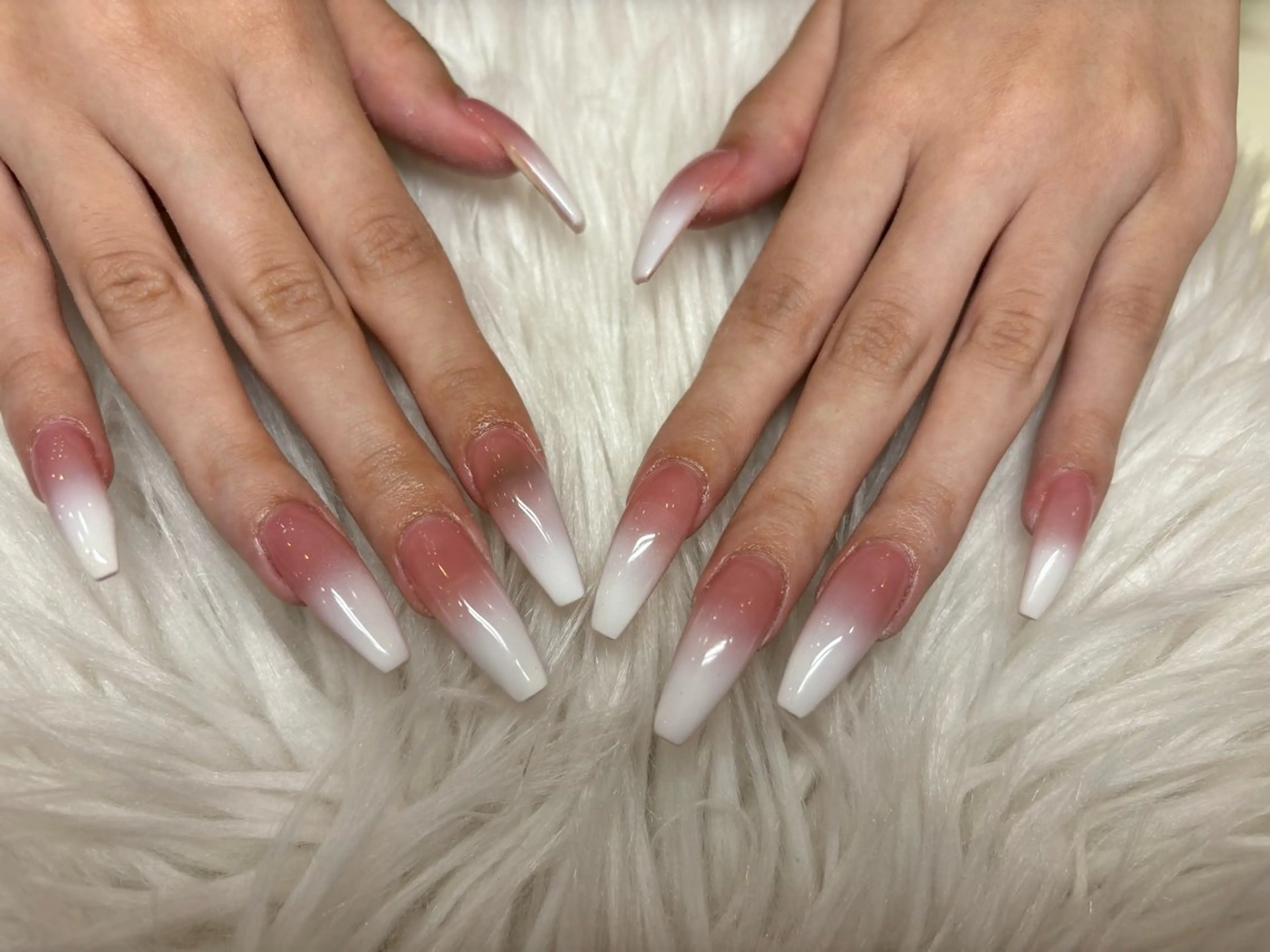 ネイル SOARE🤍 🤍のネイルデザイン